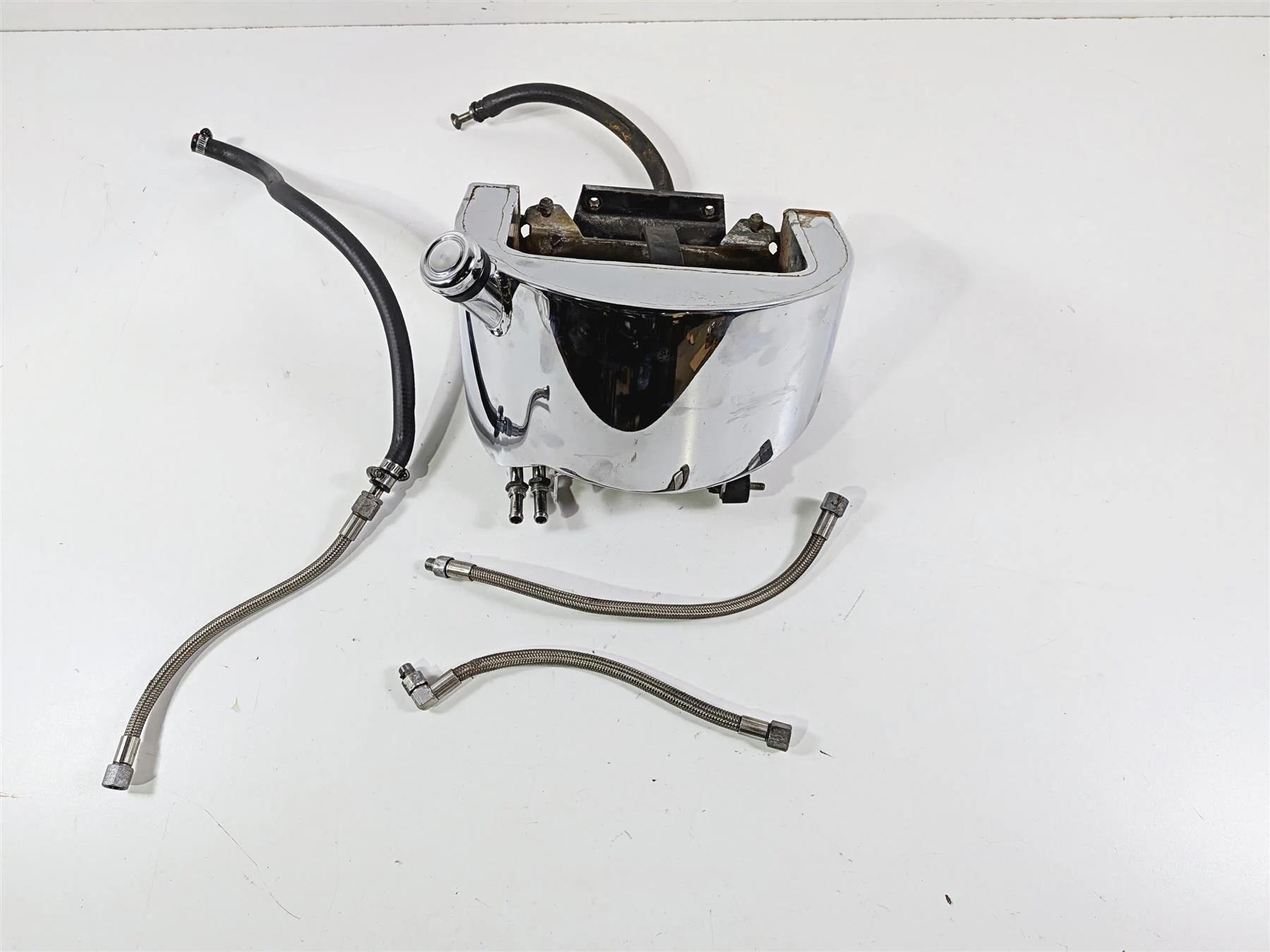 1996 Harley FLSTC Softail Heritage Oil Tank Reservoir & All Lines 62498-91