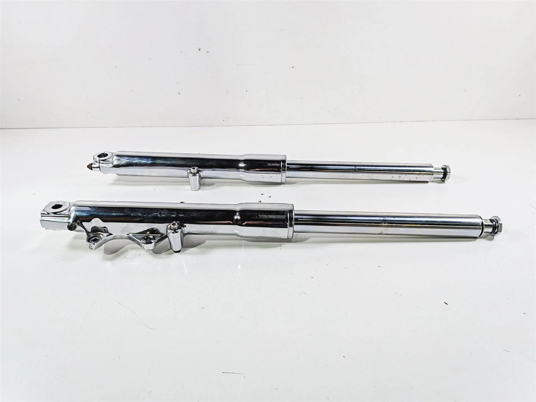1996 Harley FLSTC Softail Heritage Straight Front Fork Leg Set 45915-86 45916-86 - Image 3