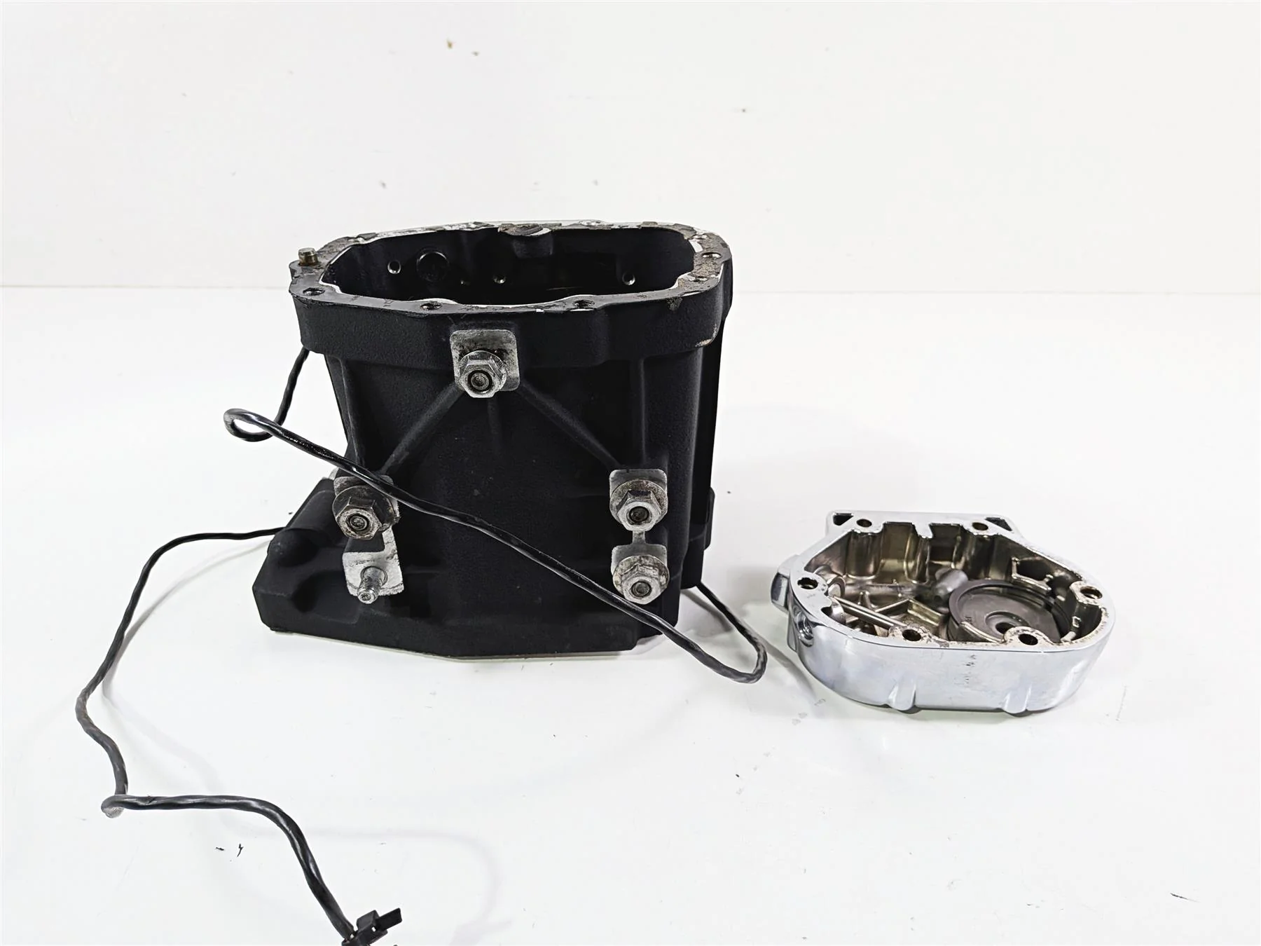 1996 Harley FLSTC Softail Heritage Transmission Gear Housing Cover Set 34732-96 - Image 7