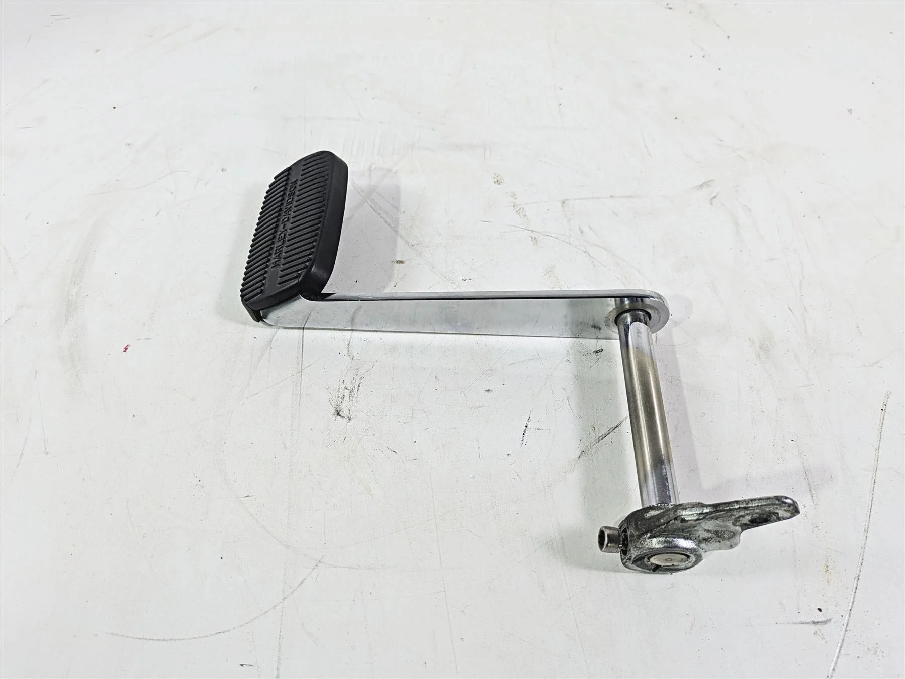 1996 Harley Touring FLHTCUI Electra Glide Brake Lever Pedal 33882-83B - Image 4