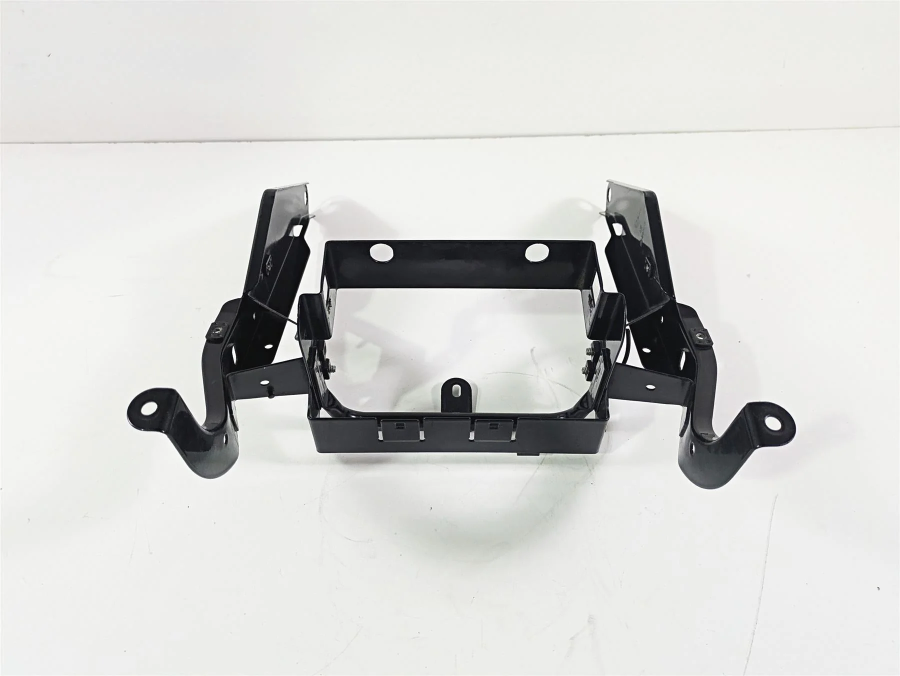 1996 Harley Touring FLHTCUI Electra Glide Front Fairing Mount Brackets 58478-96B - Image 3