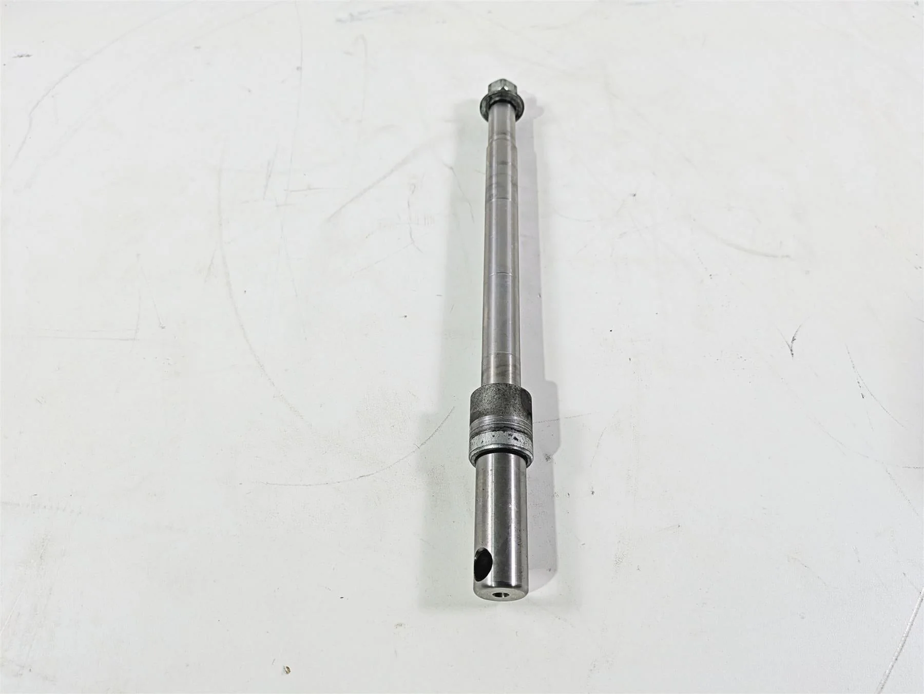 1996 Harley Touring FLHTCUI Electra Glide Front Wheel Spindle Axle 3/4 43346-83B - Image 2