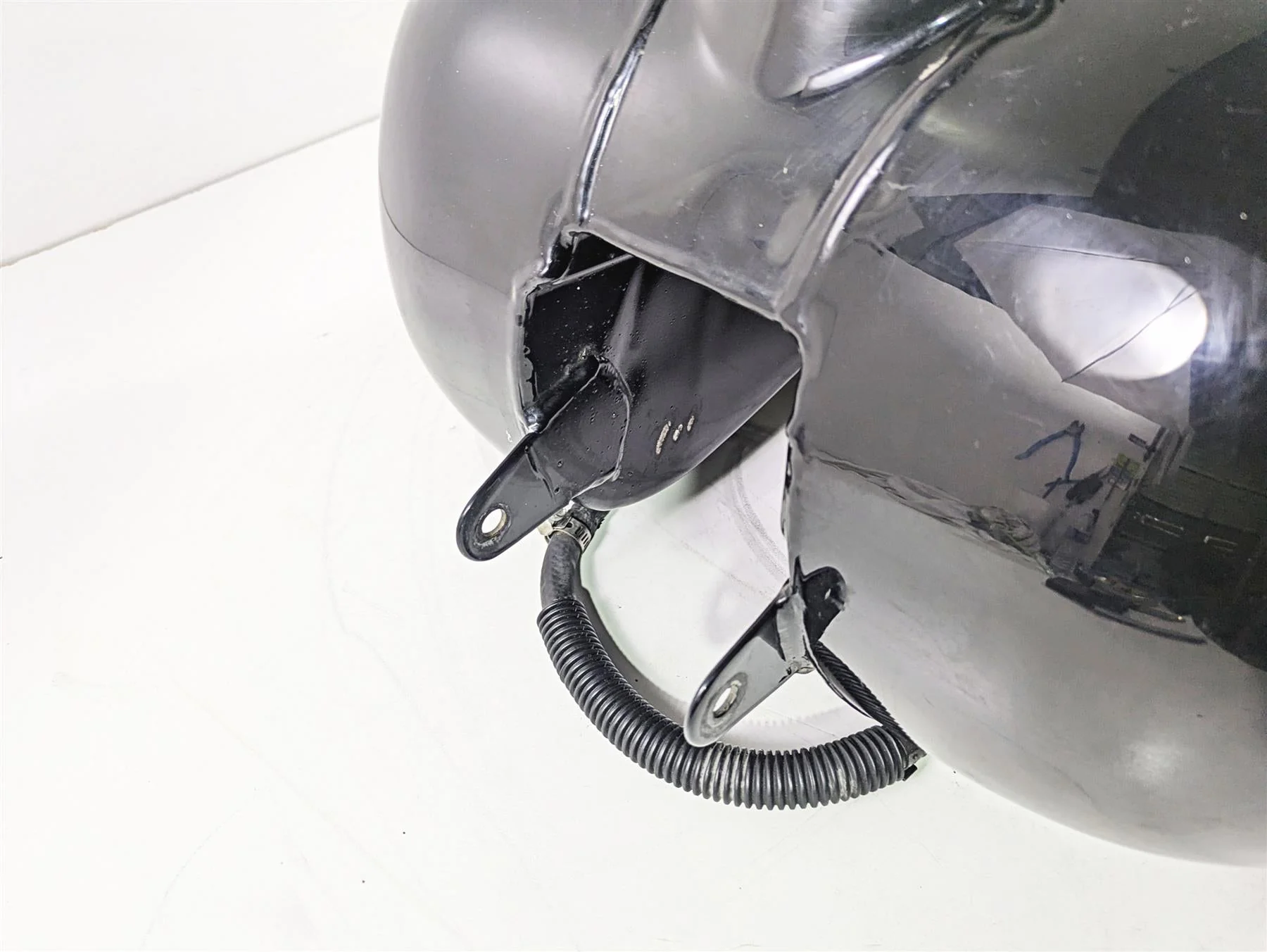 1996 Harley Touring FLHTCUI Electra Glide Fuel Gas Petrol Tank -No Dent 61356-95 - Image 9