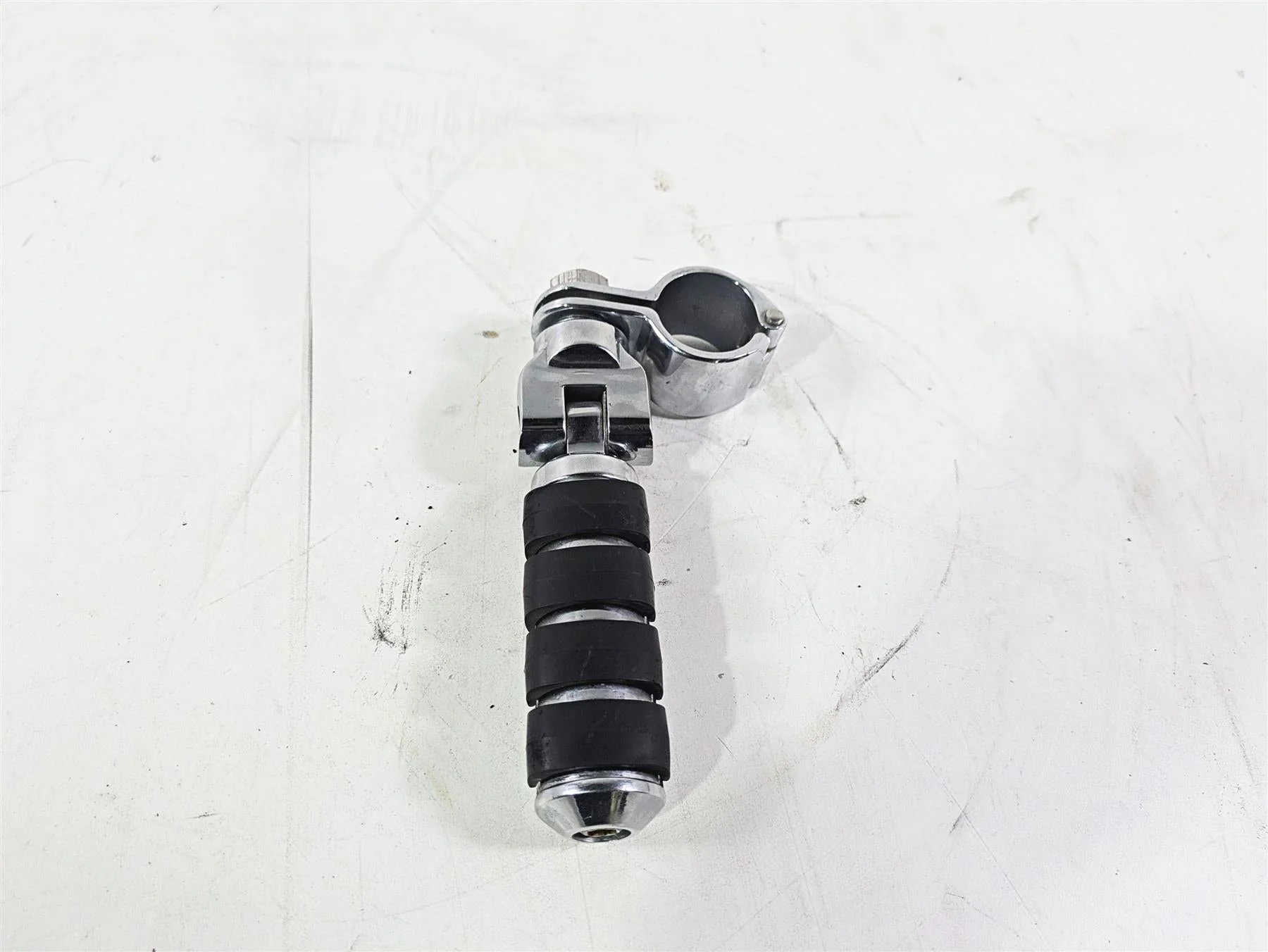 1996 Harley Touring FLHTCUI Electra Glide Highway Foot Peg + Mount
