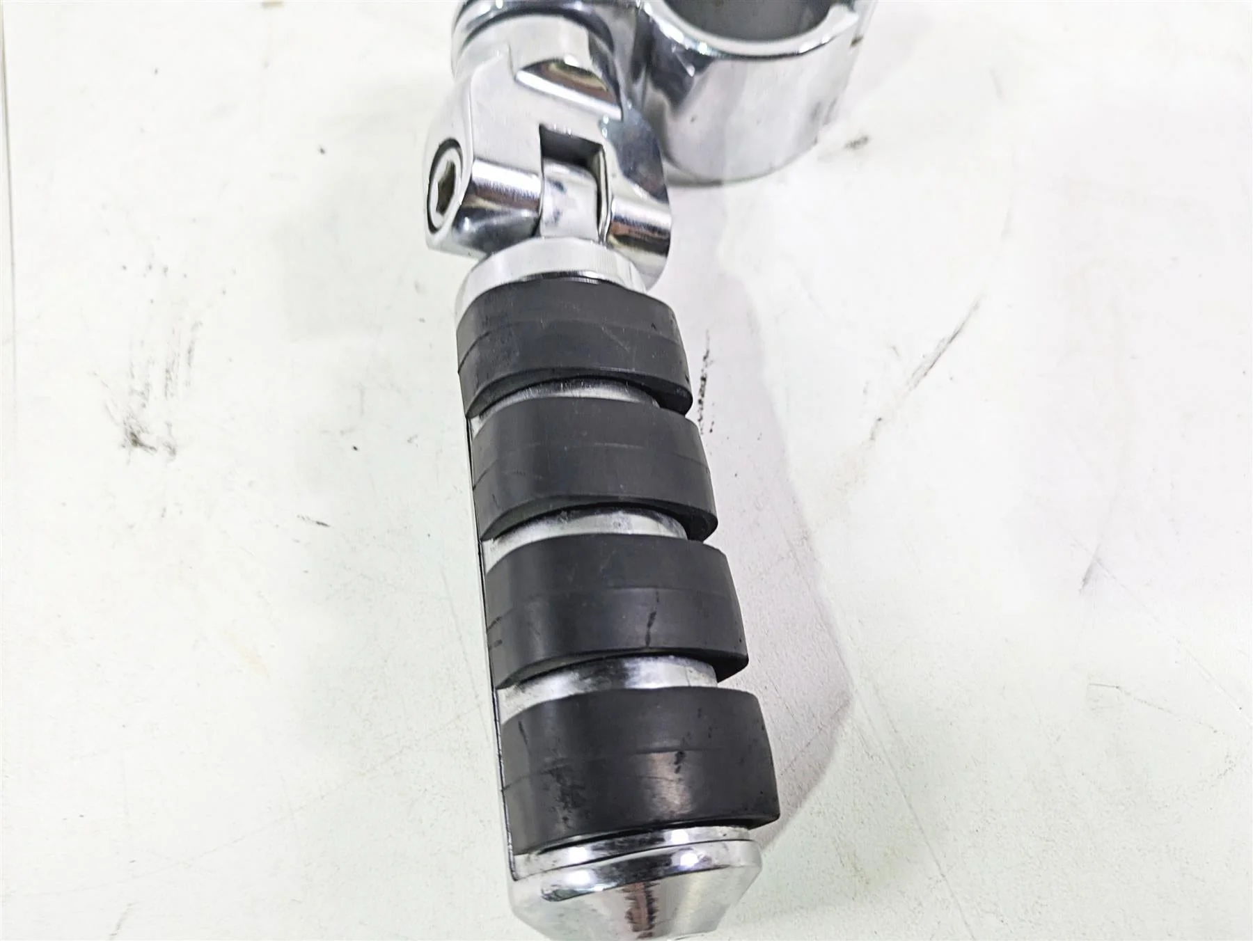 1996 Harley Touring FLHTCUI Electra Glide Highway Foot Peg + Mount - Image 7