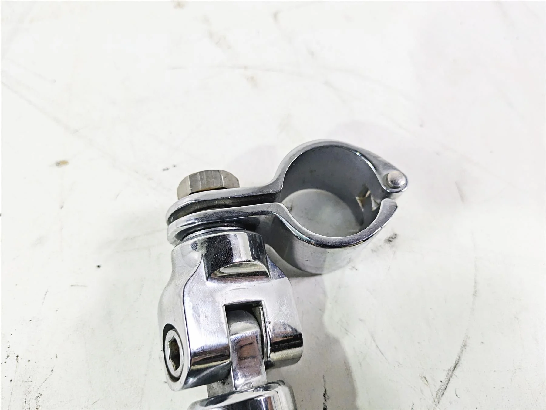 1996 Harley Touring FLHTCUI Electra Glide Highway Foot Peg + Mount - Image 8