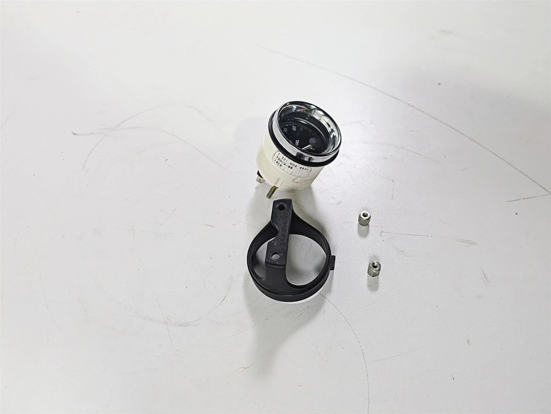 1996 Harley Touring FLHTCUI Electra Glide Oil Pressure Gauge 75032-96A - Image 3