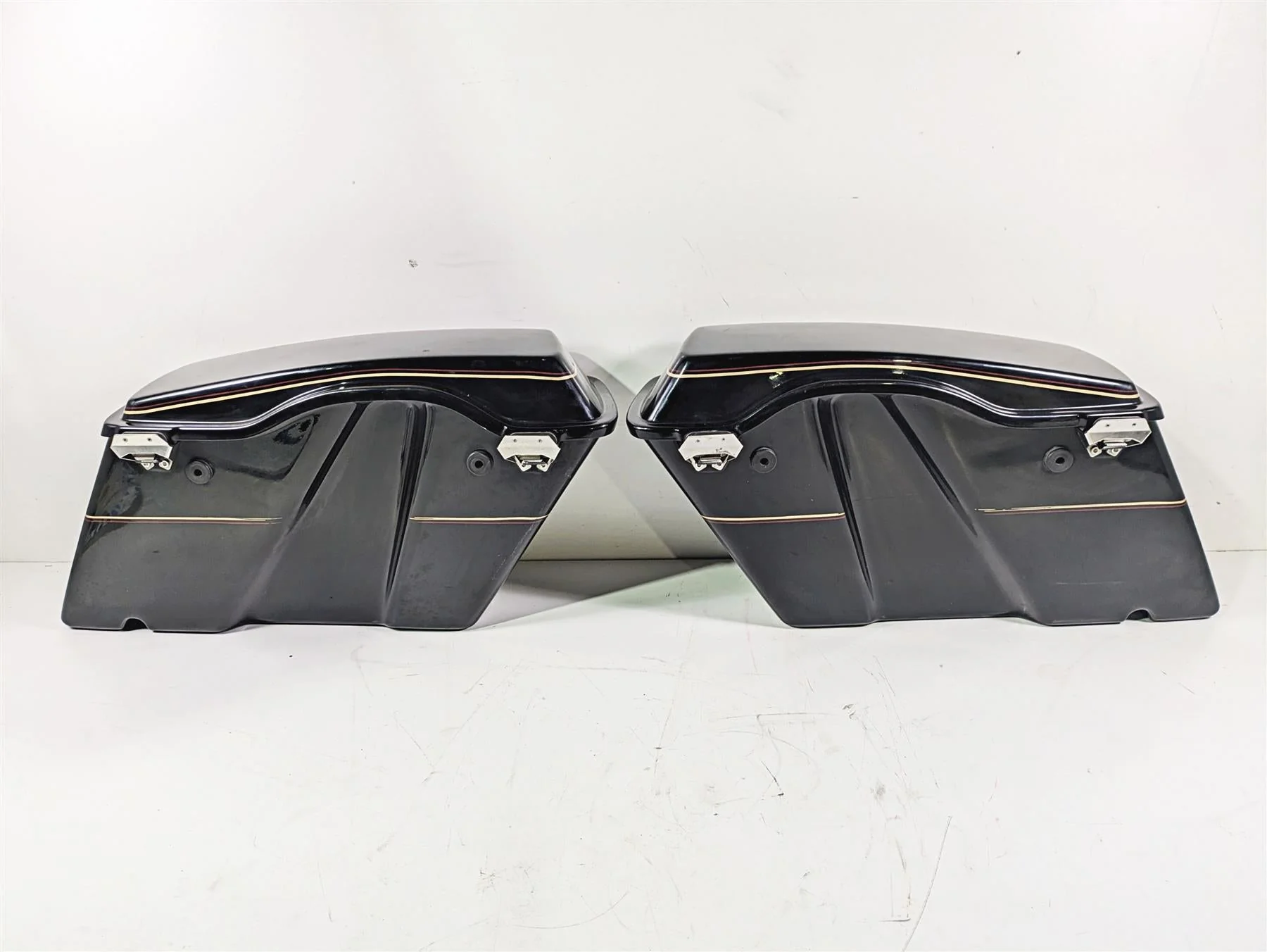 1996 Harley Touring FLHTCUI Electra Glide Saddlebag Saddle Bag Set 90753-93 - Image 4