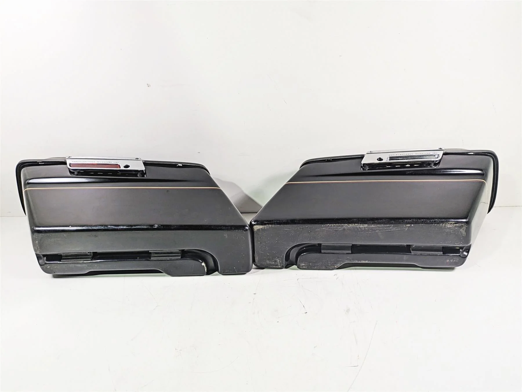 1996 Harley Touring FLHTCUI Electra Glide Saddlebag Saddle Bag Set 90753-93 - Image 7