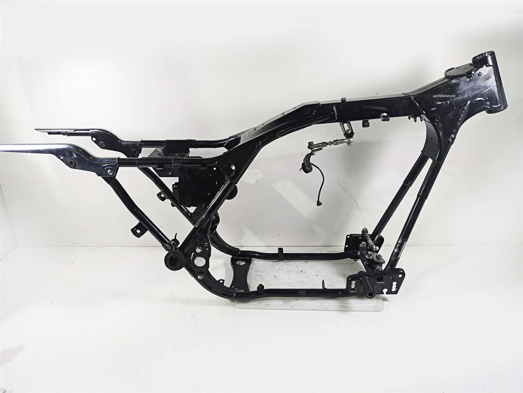 1996 Harley Touring FLHTCUI Electra Glide Straight Main Frame Chassis 47900-93B