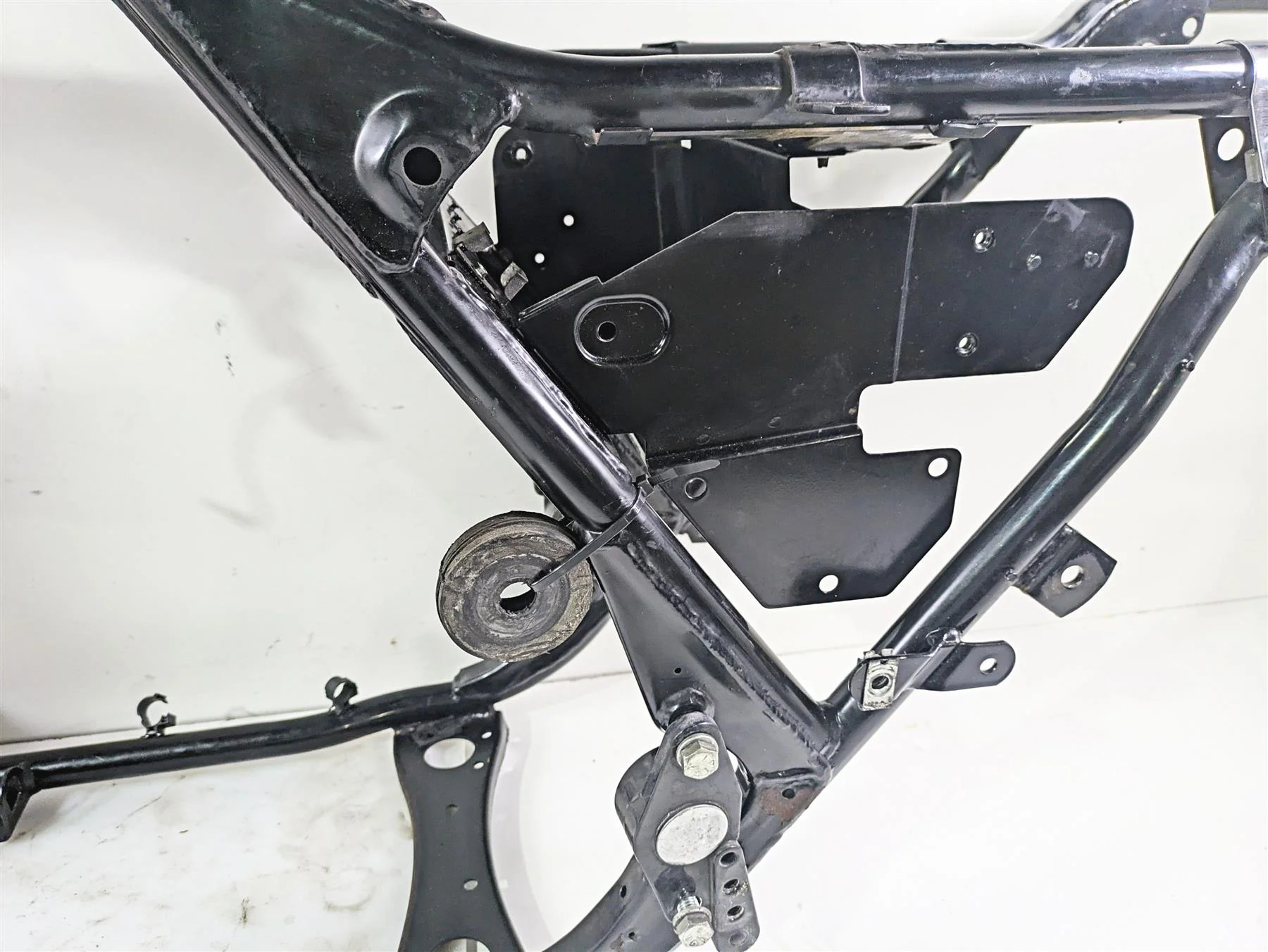 1996 Harley Touring FLHTCUI Electra Glide Straight Main Frame Chassis 47900-93B - Image 11