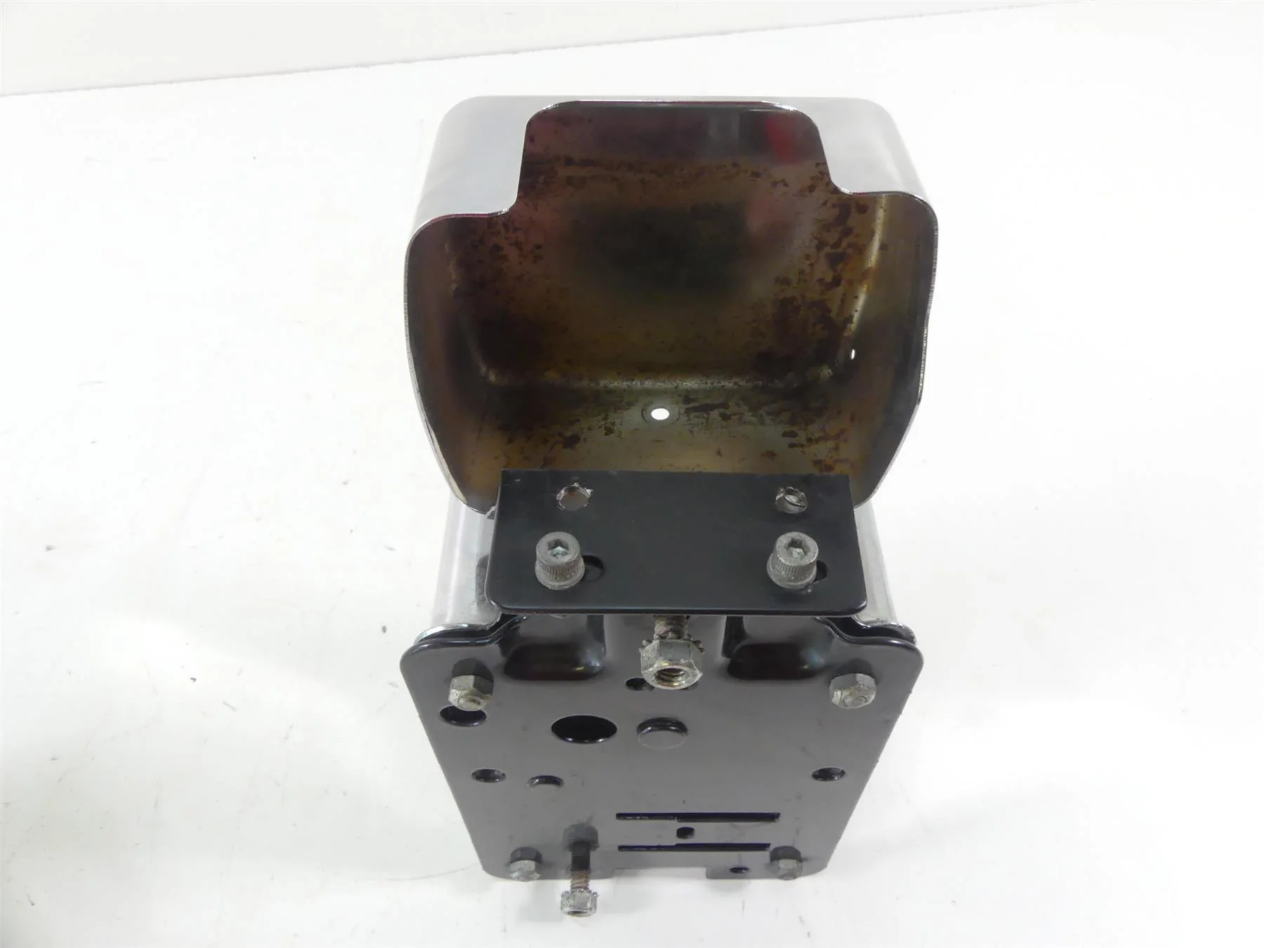 1997 Harley Dyna FXDS Super Glide Conv Electrical Box & Battery Carrier 66375-97 - Image 10