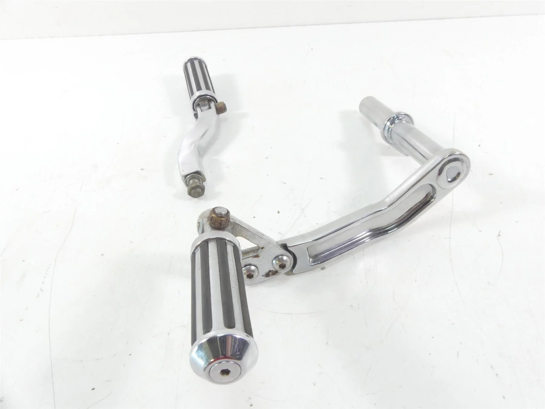 1997 Harley Dyna FXDS Super Glide Conv Passenger Footpeg Set 52740-94A - Image 3