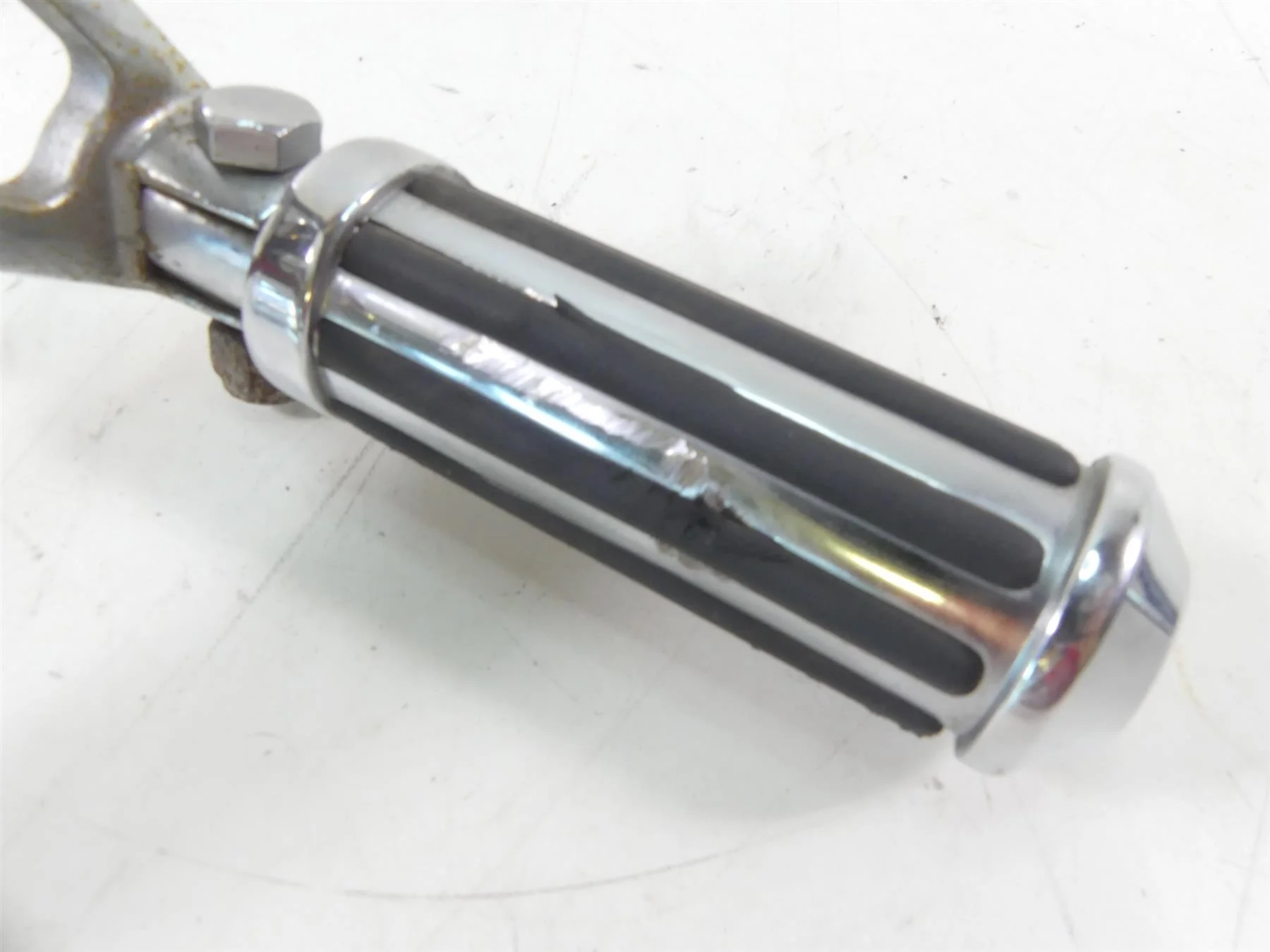 1997 Harley Dyna FXDS Super Glide Conv Passenger Footpeg Set 52740-94A - Image 7