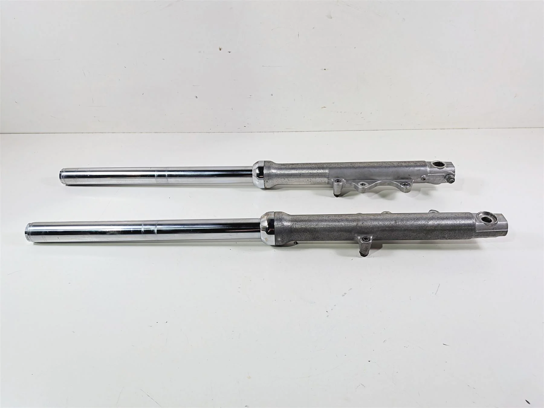1998 Harley Dyna FXDL Low Rider Dual Disc Front Fork Set 39mm 45952-90 45949-92 - Image 4