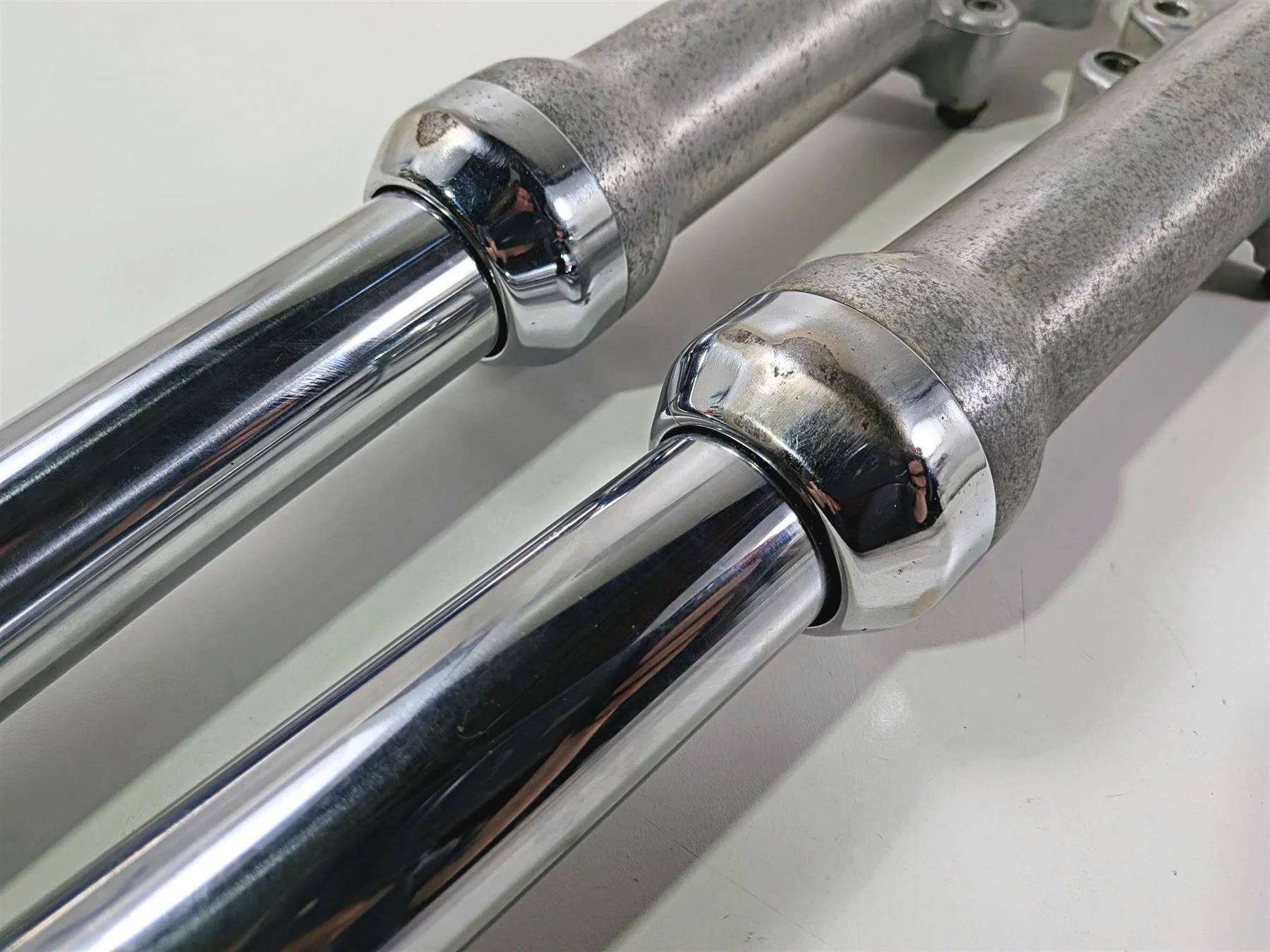 1998 Harley Dyna FXDL Low Rider Dual Disc Front Fork Set 39mm 45952-90 45949-92 - Image 8