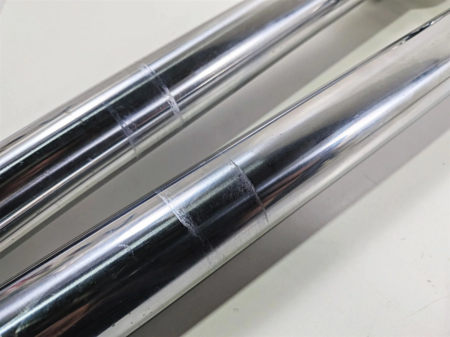 1998 Harley Dyna FXDL Low Rider Dual Disc Front Fork Set 39mm 45952-90 45949-92 - Image 9