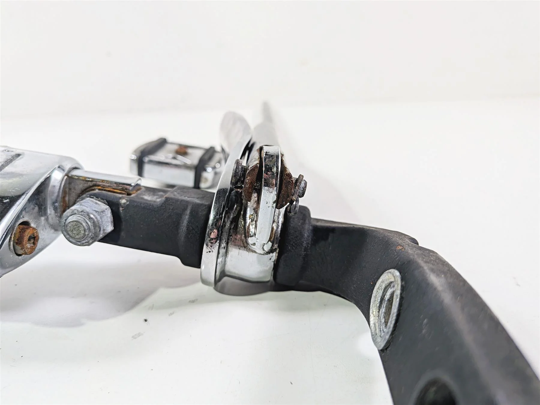 1998 Harley Dyna FXDL Low Rider Front Rider Footpeg + Brake Shift Lever 50649-90 - Image 10
