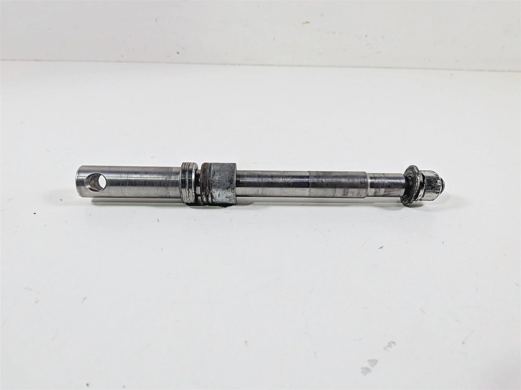1998 Harley Dyna FXDL Low Rider Front Wheel Spindle Axle 43895-87B - Image 2