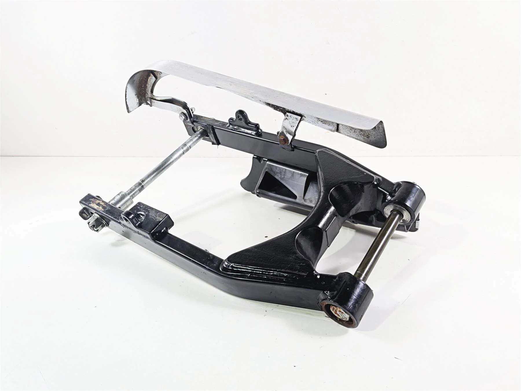 1998 Harley Dyna FXDL Low Rider Swingarm & Belt Guards 47820-90A - Image 12