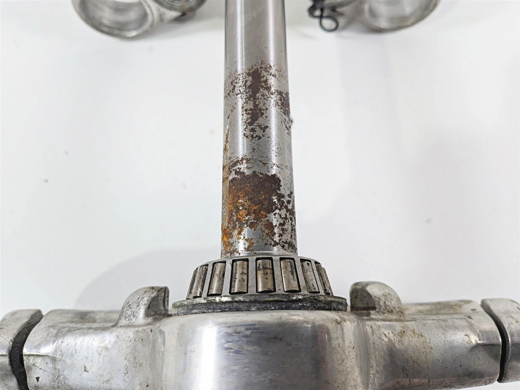 1998 Harley Dyna FXDL Low Rider Upper & Lower Triple Tree - Read 45598-90B - Image 8
