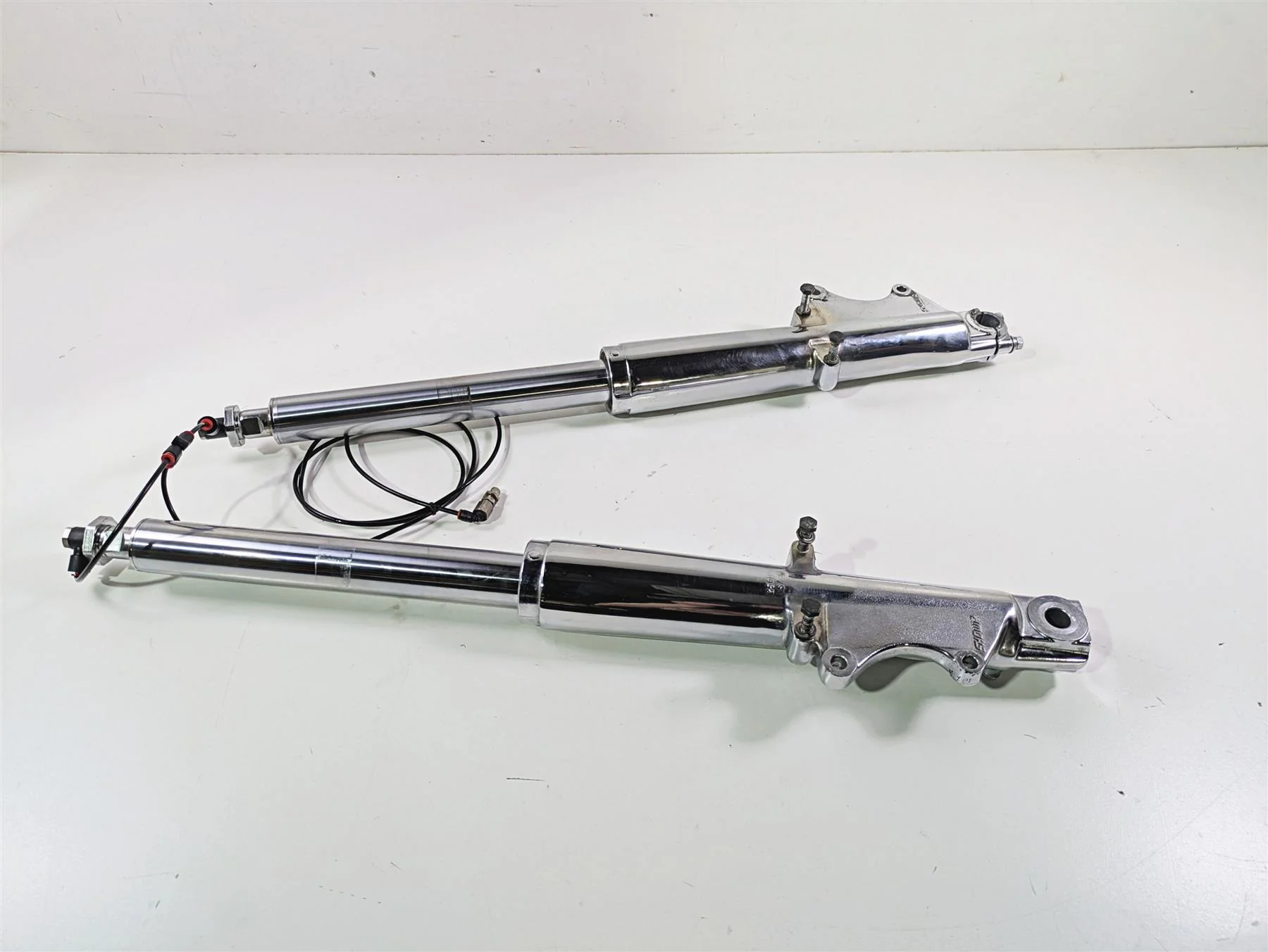 1998 Harley Touring FLHRCI Road King Chrome Front Fork Leg Set 45826-97 45833-97