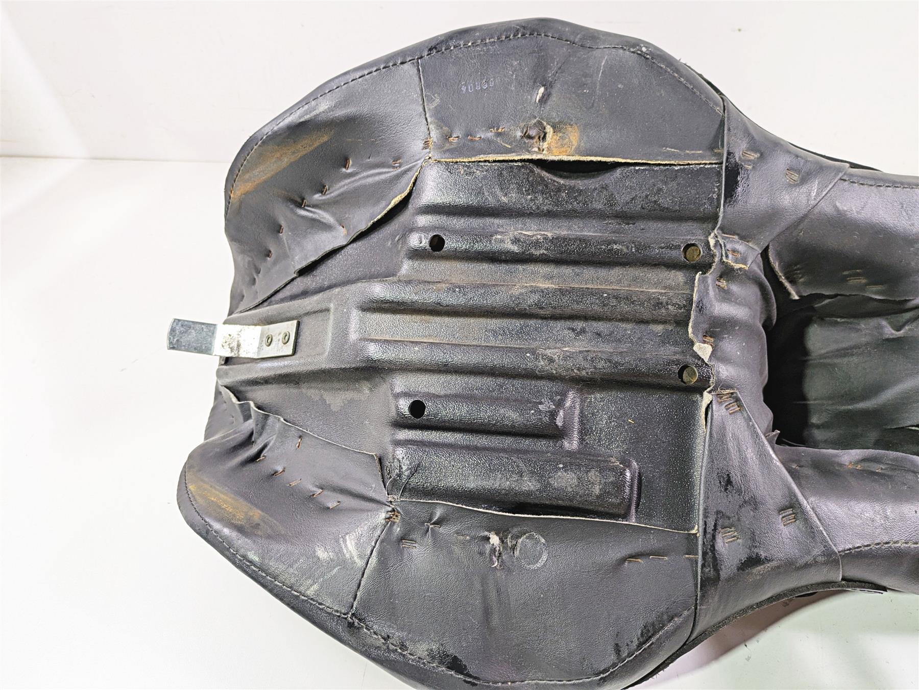 1998 Harley Touring FLHRCI Road King Duo Driver Rider Seat Saddle Read 52934-98A - Image 10