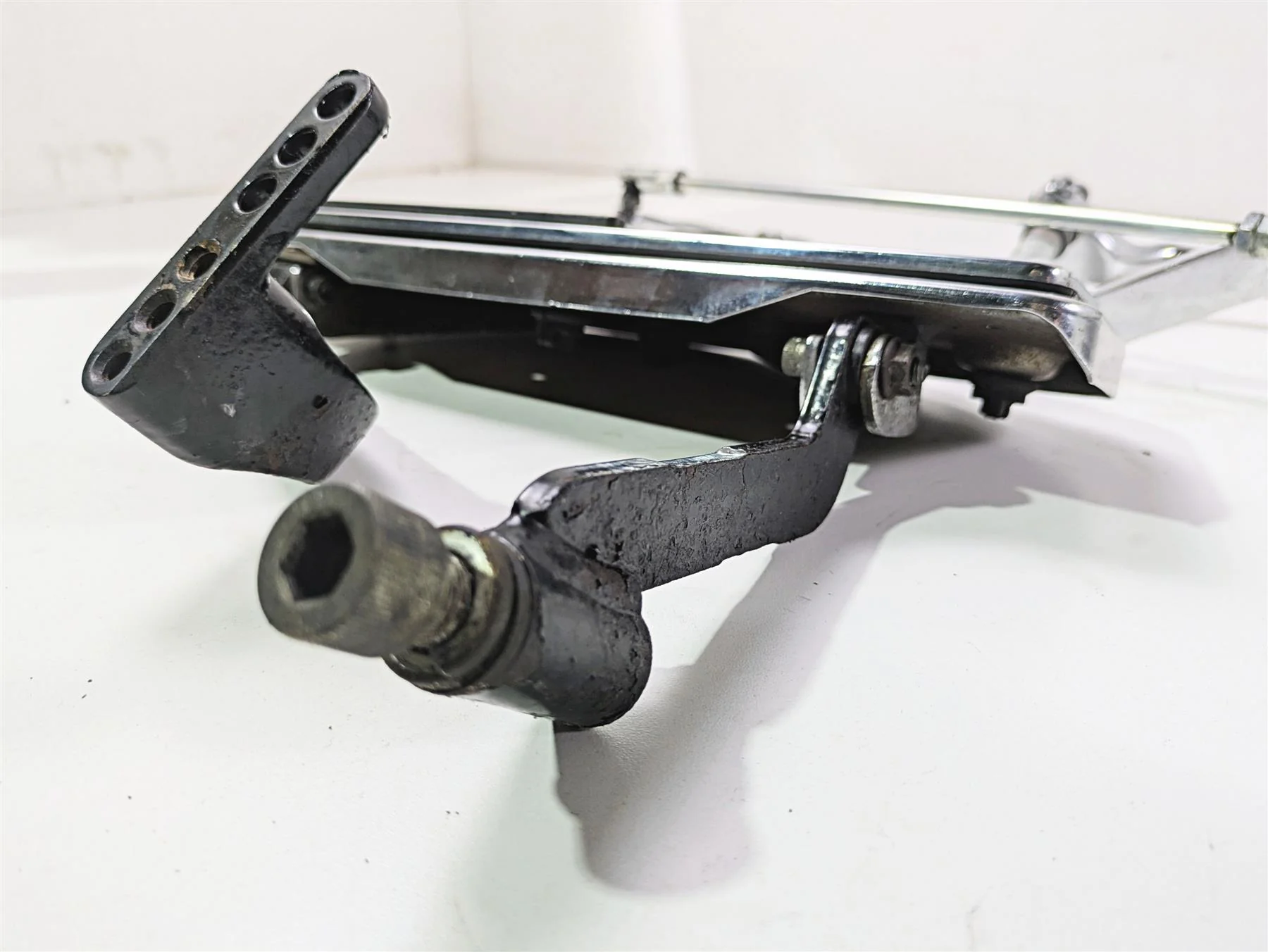 1998 Harley Touring FLHRCI Road King Floorboards Brake Pedal & Shifter 50621-79A - Image 8