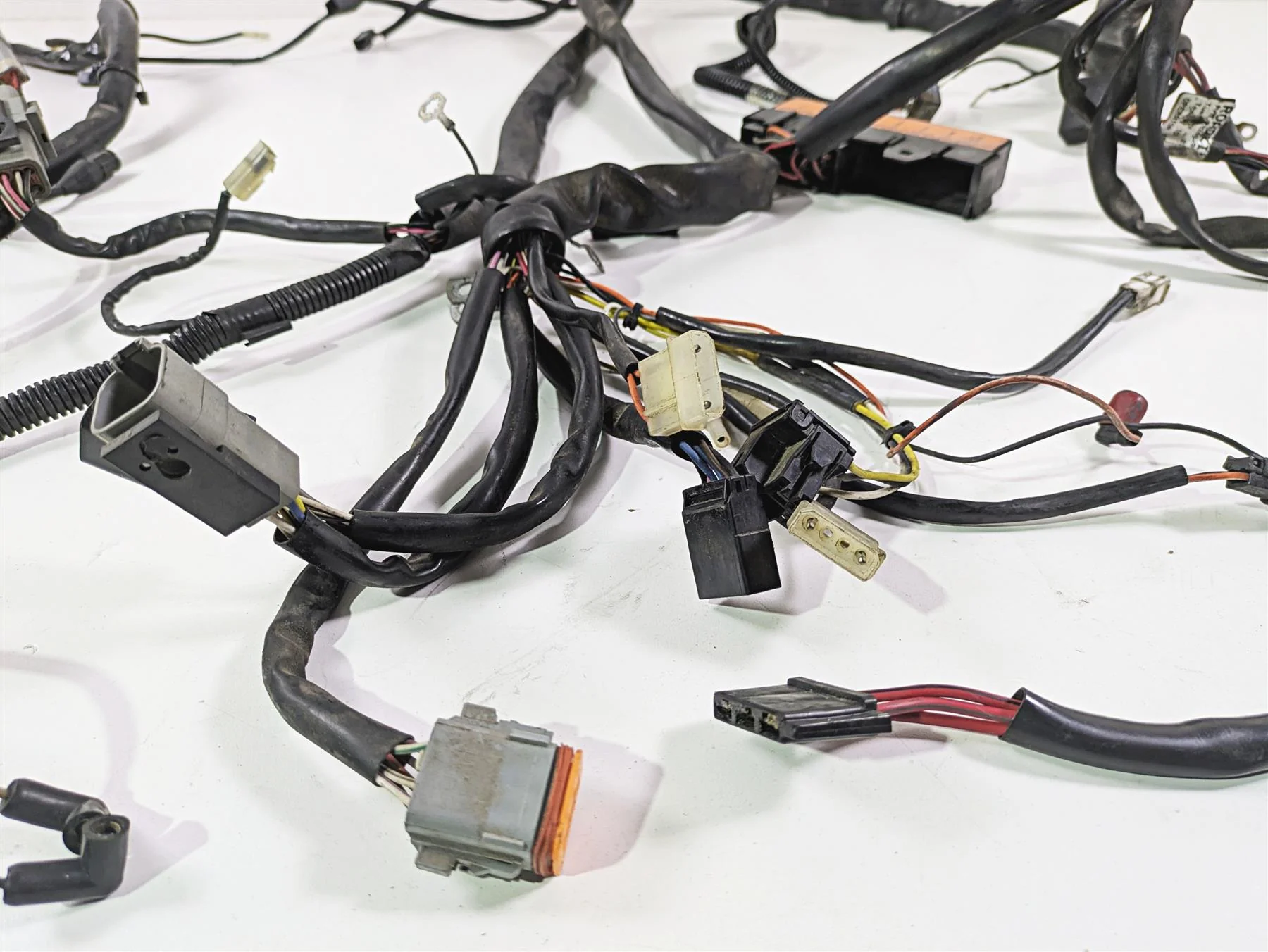 1998 Harley Touring FLHRCI Road King Main Engine Wiring Harness - Read 70245-98 - Image 3