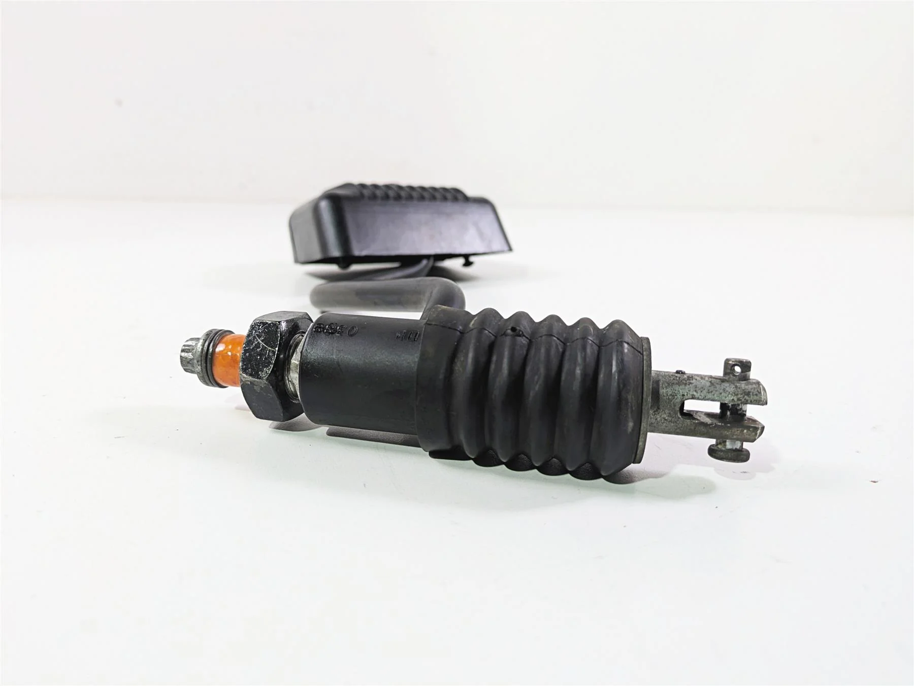 1998 Harley Touring FLHRCI Road King Rear Brake Master Cylinder 41755-97B - Image 4
