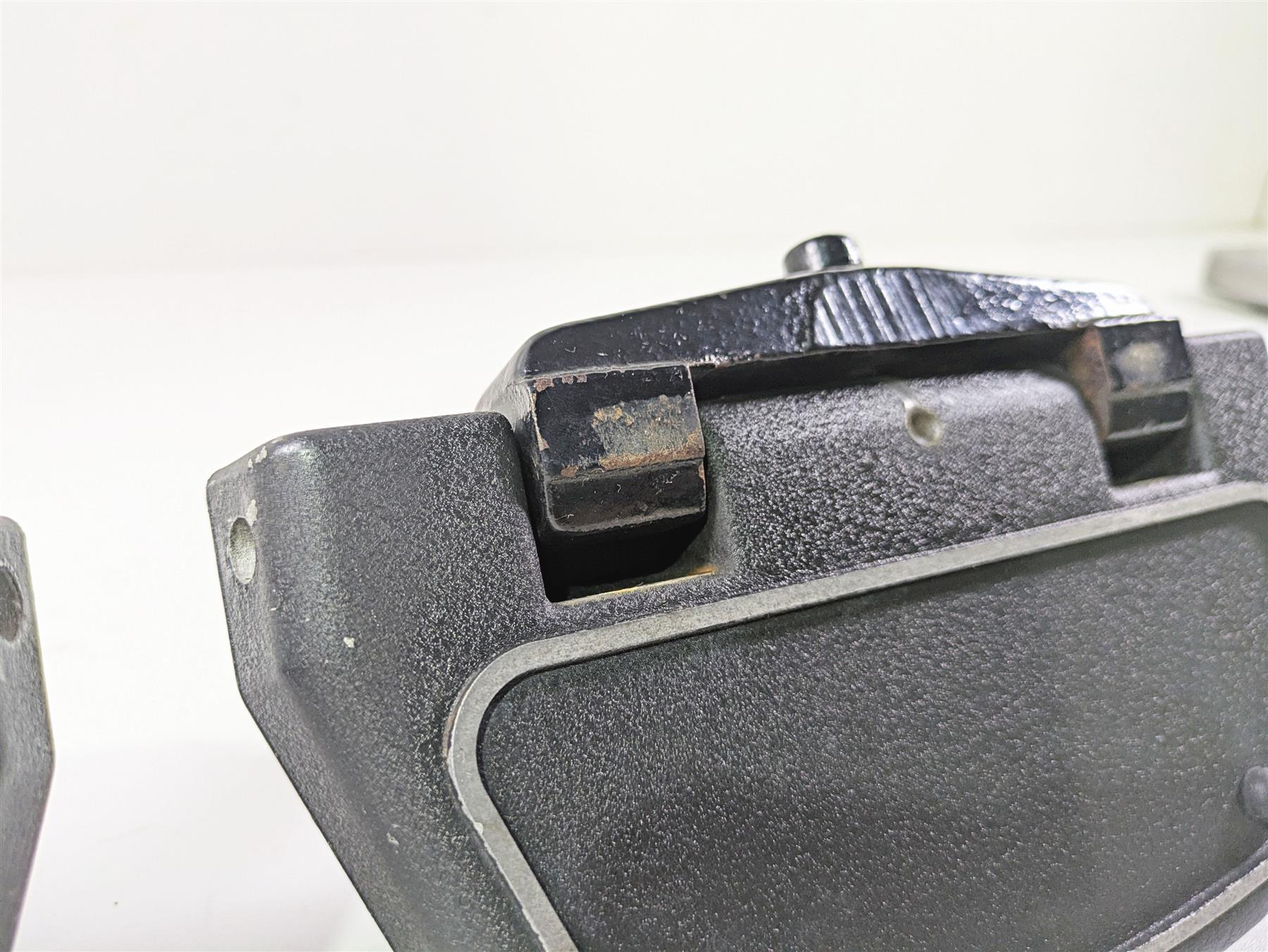 1998 Harley Touring FLHRCI Road King Rear Passenger Floor Board Set 52719-93B - Image 9
