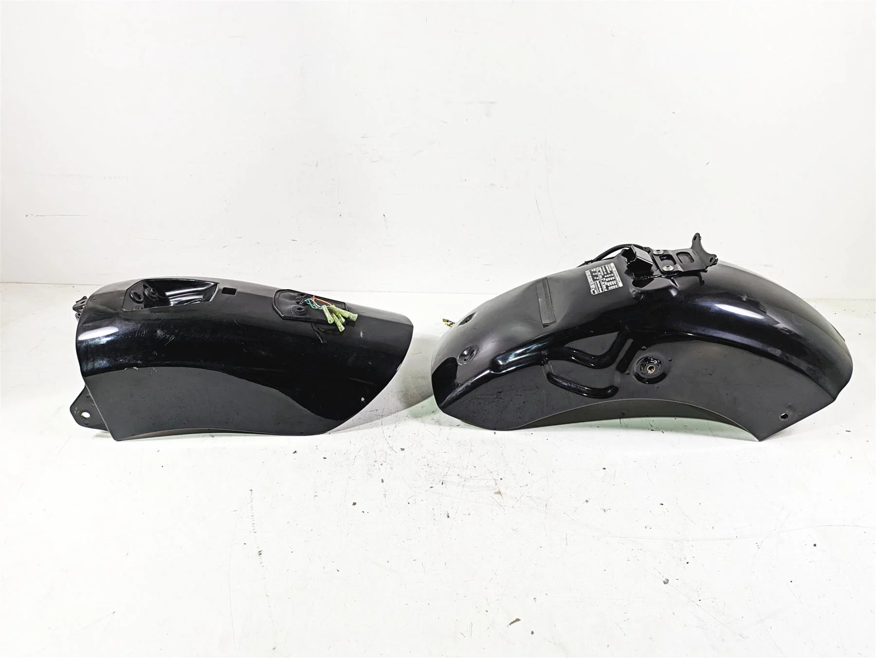 1998 Honda GL1500 Valkyrie Tour Black Rear Fender Set 80110-MZ0- 80210-MZ0- - Image 3