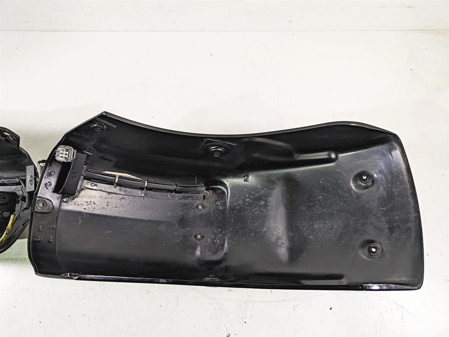 1998 Honda GL1500 Valkyrie Tour Black Rear Fender Set 80110-MZ0- 80210-MZ0- - Image 7