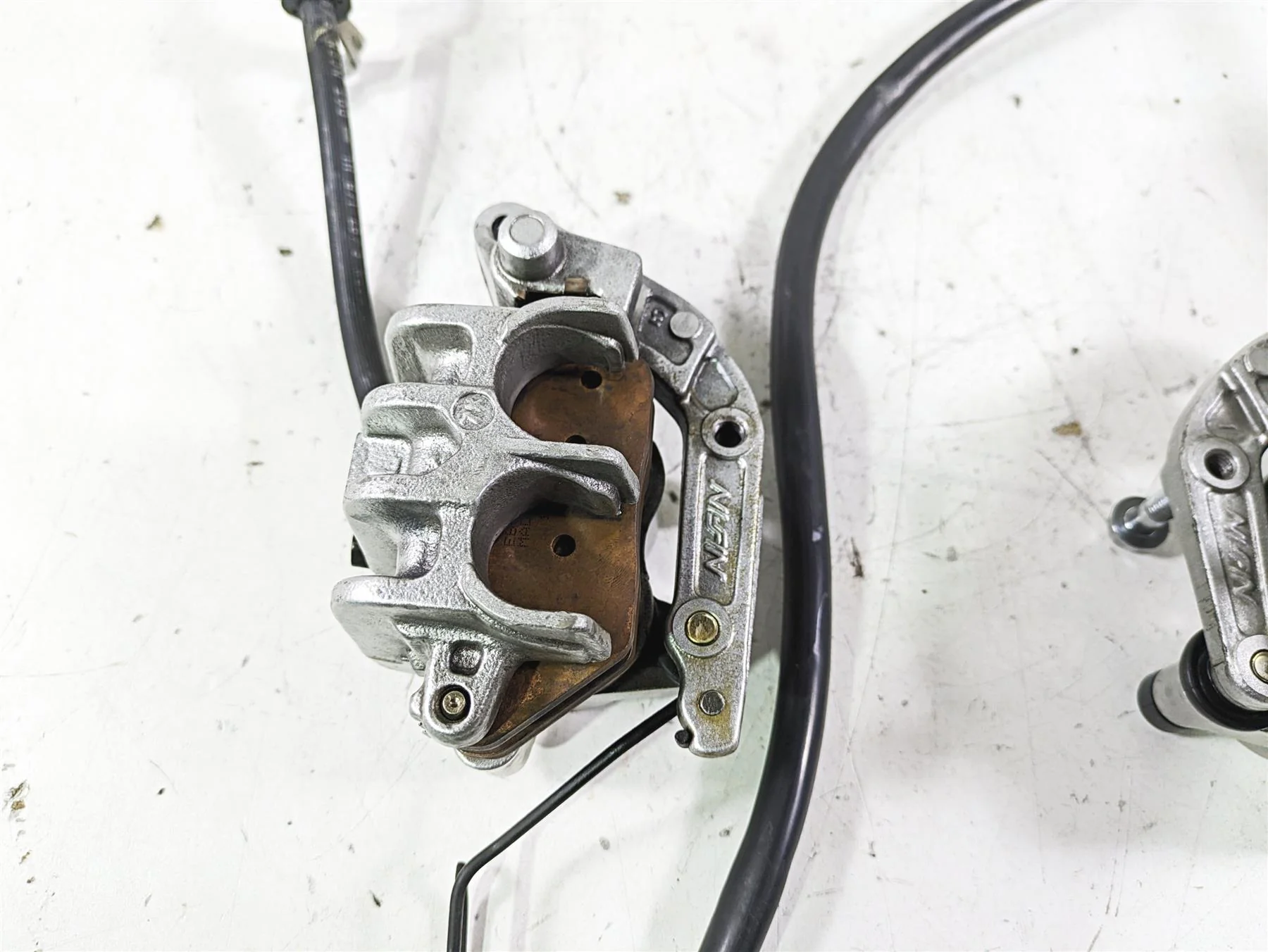 1998 Honda GL1500 Valkyrie Tour Front Brake Calipers 45150-MZ0-006 45250-MZ0-006 - Image 9