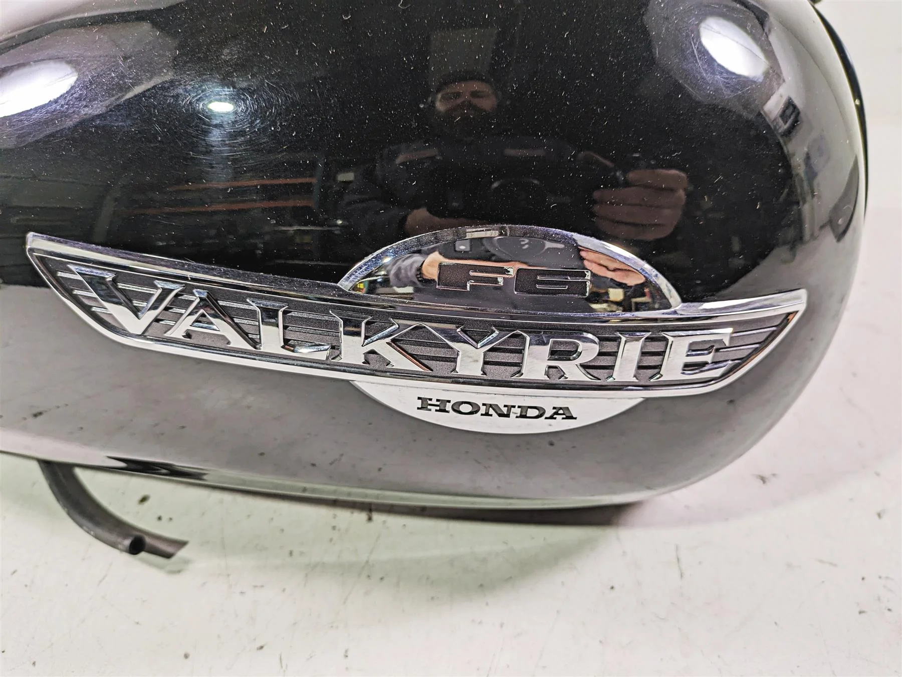 1998 Honda GL1500 Valkyrie Tour Fuel Gas Petrol Tank & Petcock 17520-MZ0-A - Image 8
