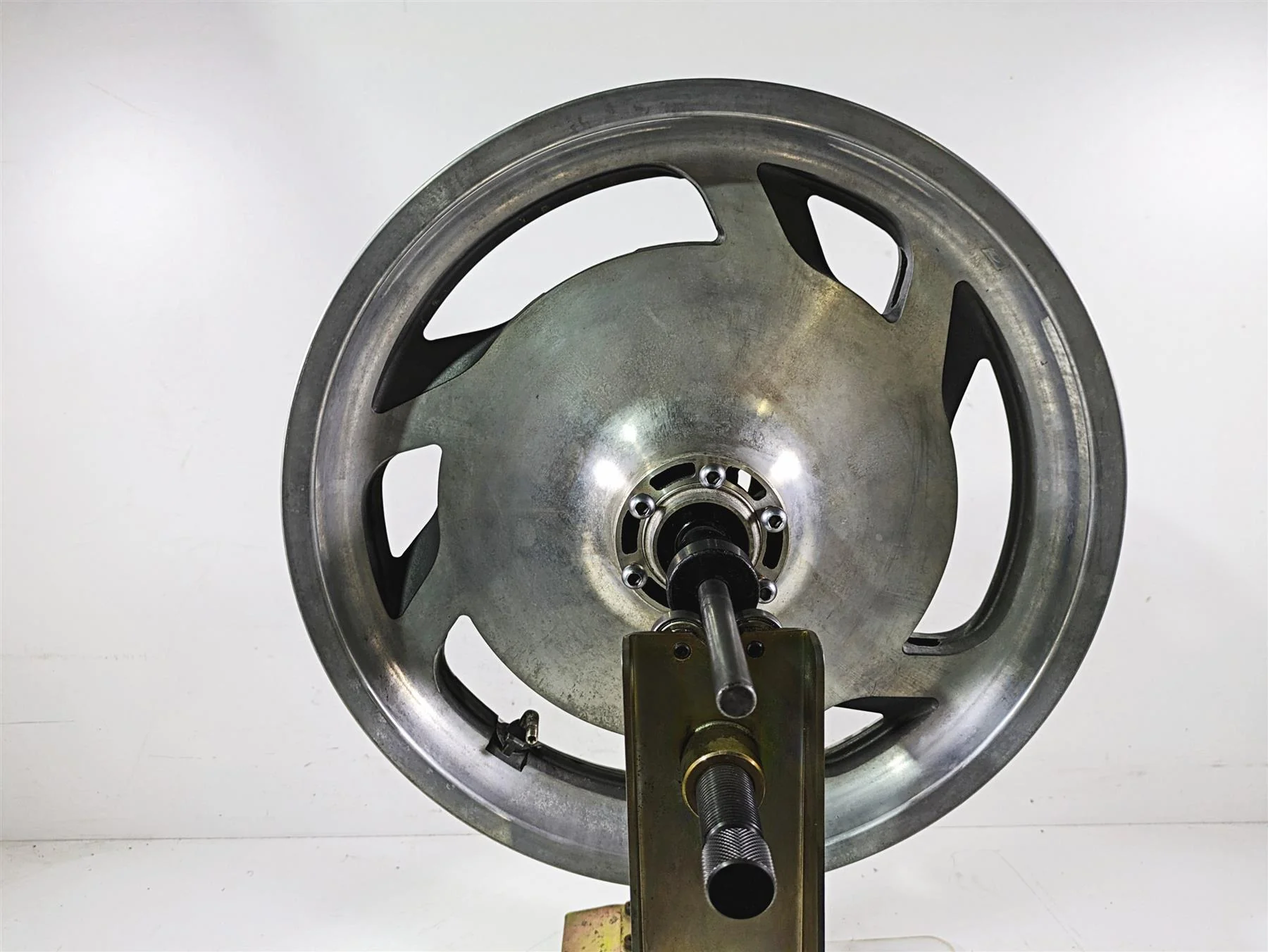 1998 Honda GL1500 Valkyrie Tour Straight 17x3.5 Front Wheel Rim 44650-MZ0-674 - Image 6