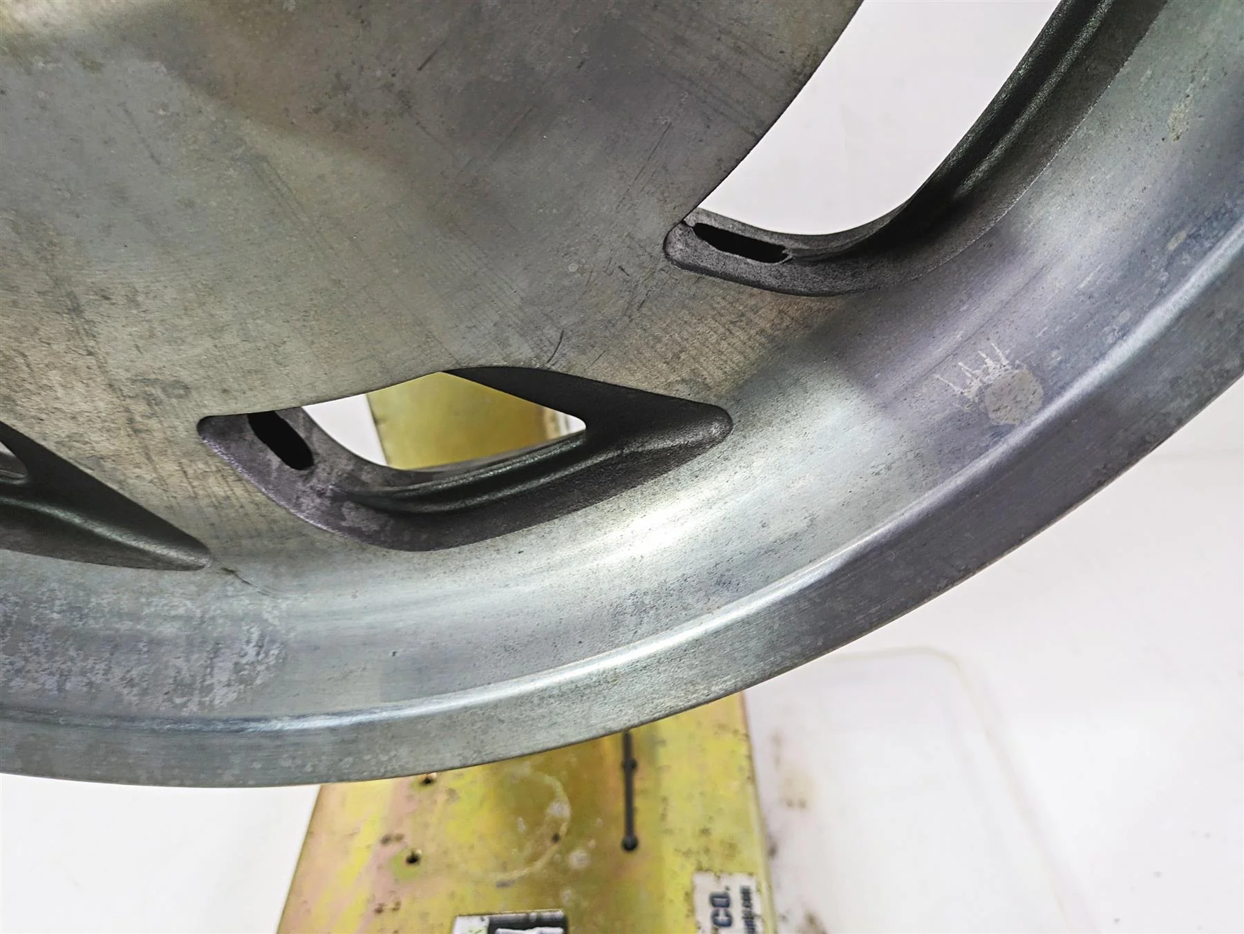 1998 Honda GL1500 Valkyrie Tour Straight 17x3.5 Front Wheel Rim 44650-MZ0-674 - Image 7
