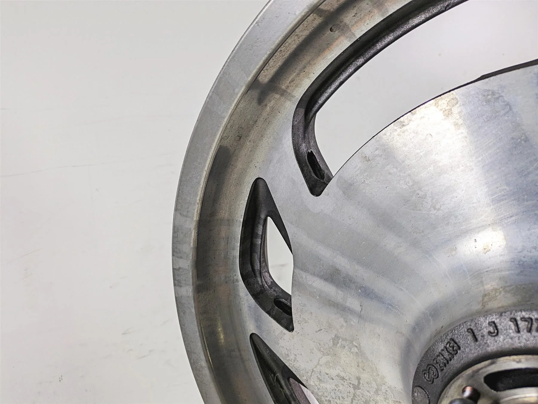 1998 Honda GL1500 Valkyrie Tour Straight 17x3.5 Front Wheel Rim 44650-MZ0-674 - Image 9
