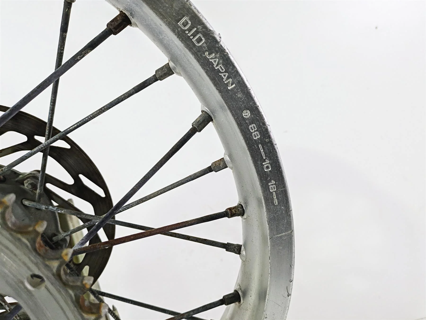 1998 KTM 380 SX MX DID Rear Wheel Rim 18x2.15 5461001004490 - Image 6