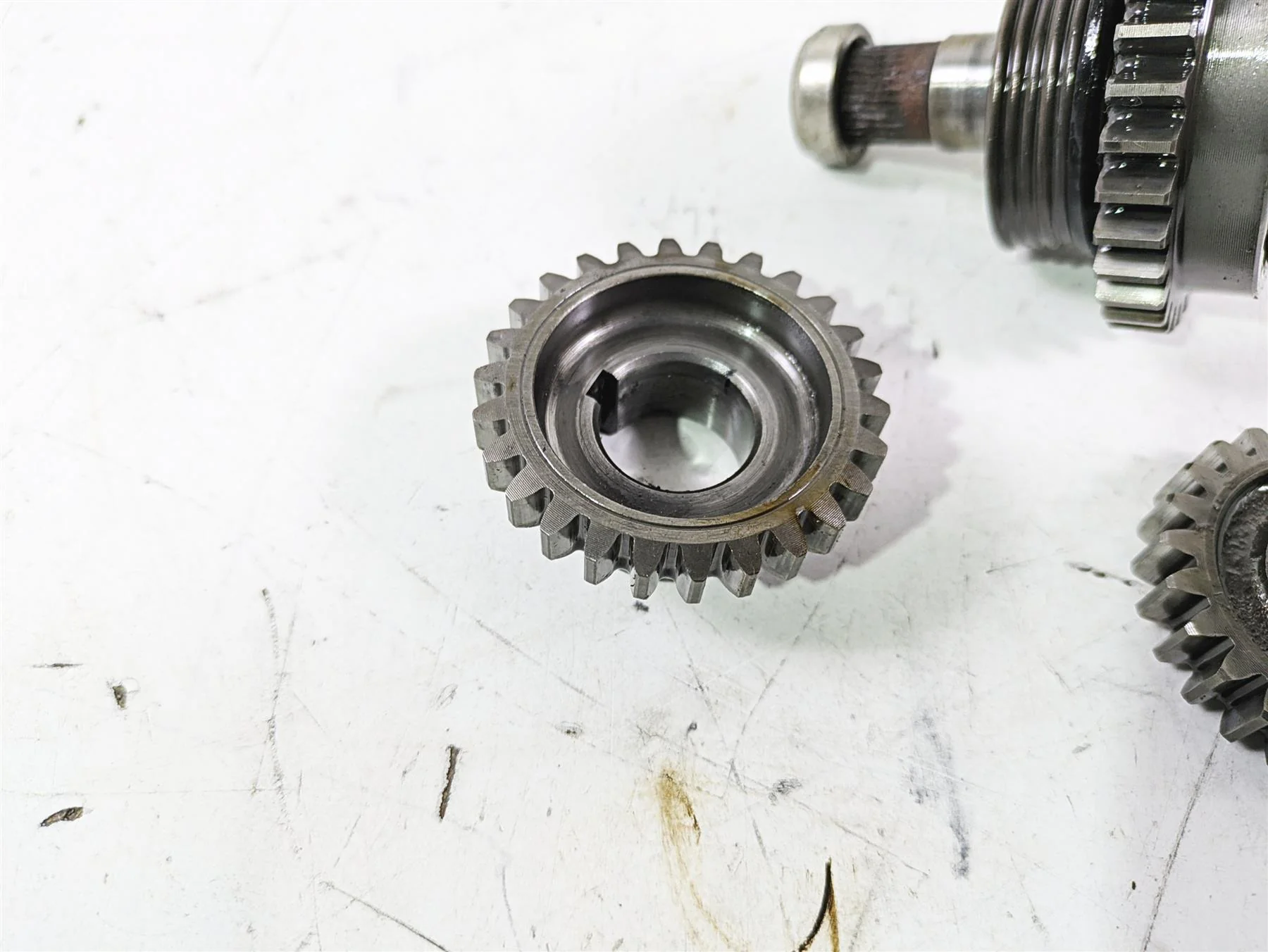 1998 KTM 380 SX MX Kickstart Shaft & Idle Gear Set 54633021200 - Image 3