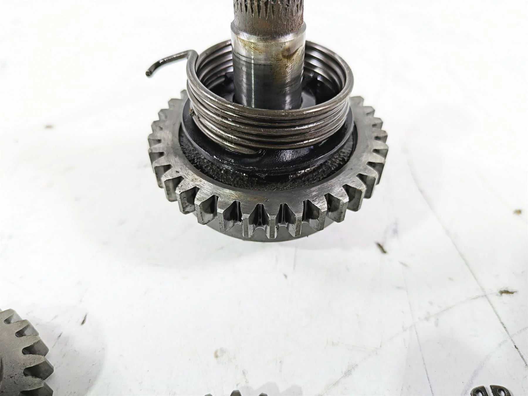 1998 KTM 380 SX MX Kickstart Shaft & Idle Gear Set 54633021200 - Image 9