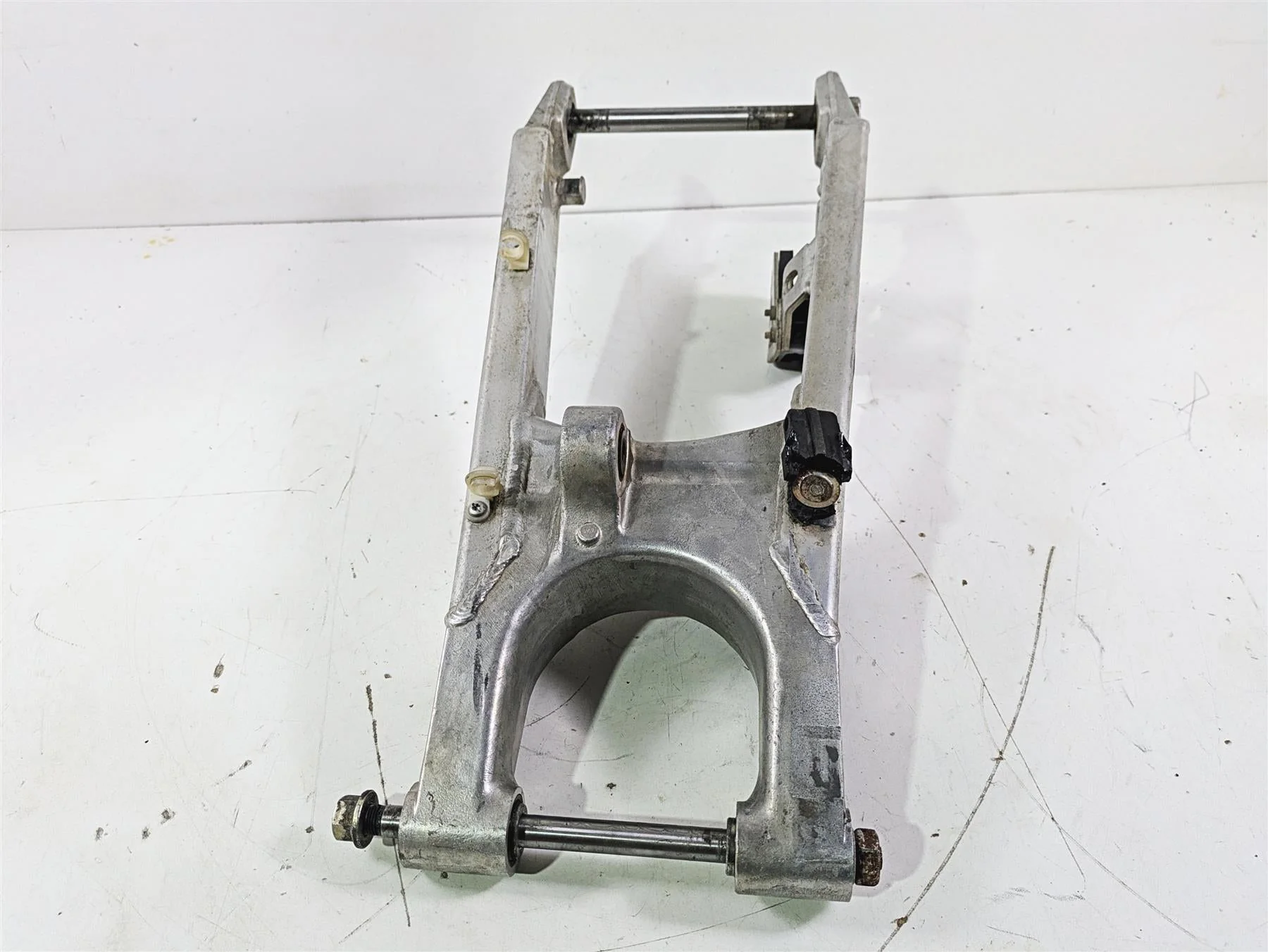 1998 KTM 380 SX MX Straight Swingarm Swing Arm & Rear Axle 50304030044 - Image 12