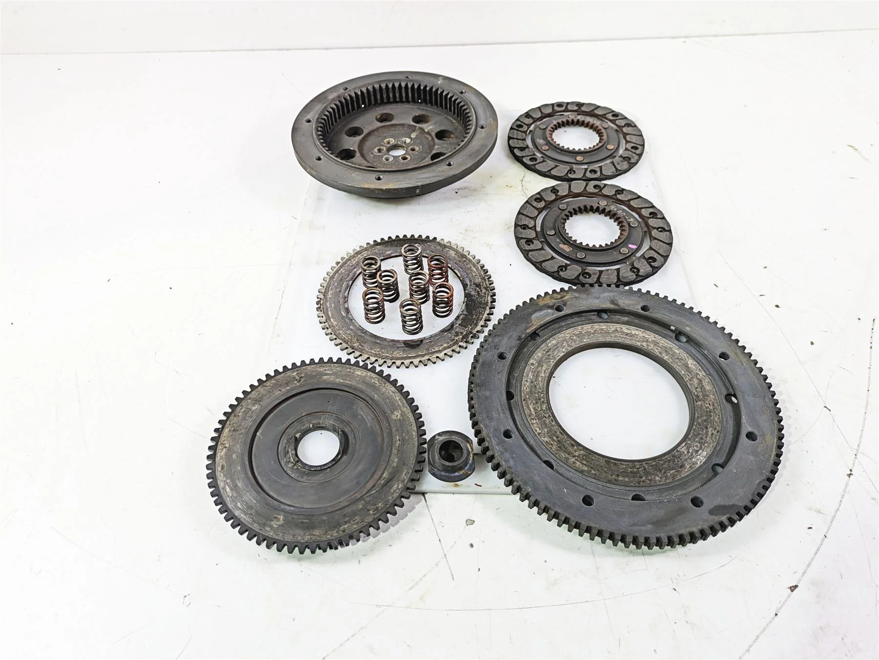 1998 Moto Guzzi California 1100 EV Clutch & Pressure Plate & Flywheel GU29084450 - Image 3