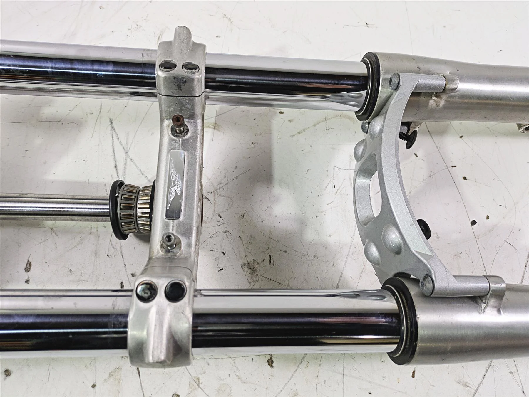 1998 Moto Guzzi California 1100 EV Front End Fork Triple Tree + Riser GU03490200 - Image 11