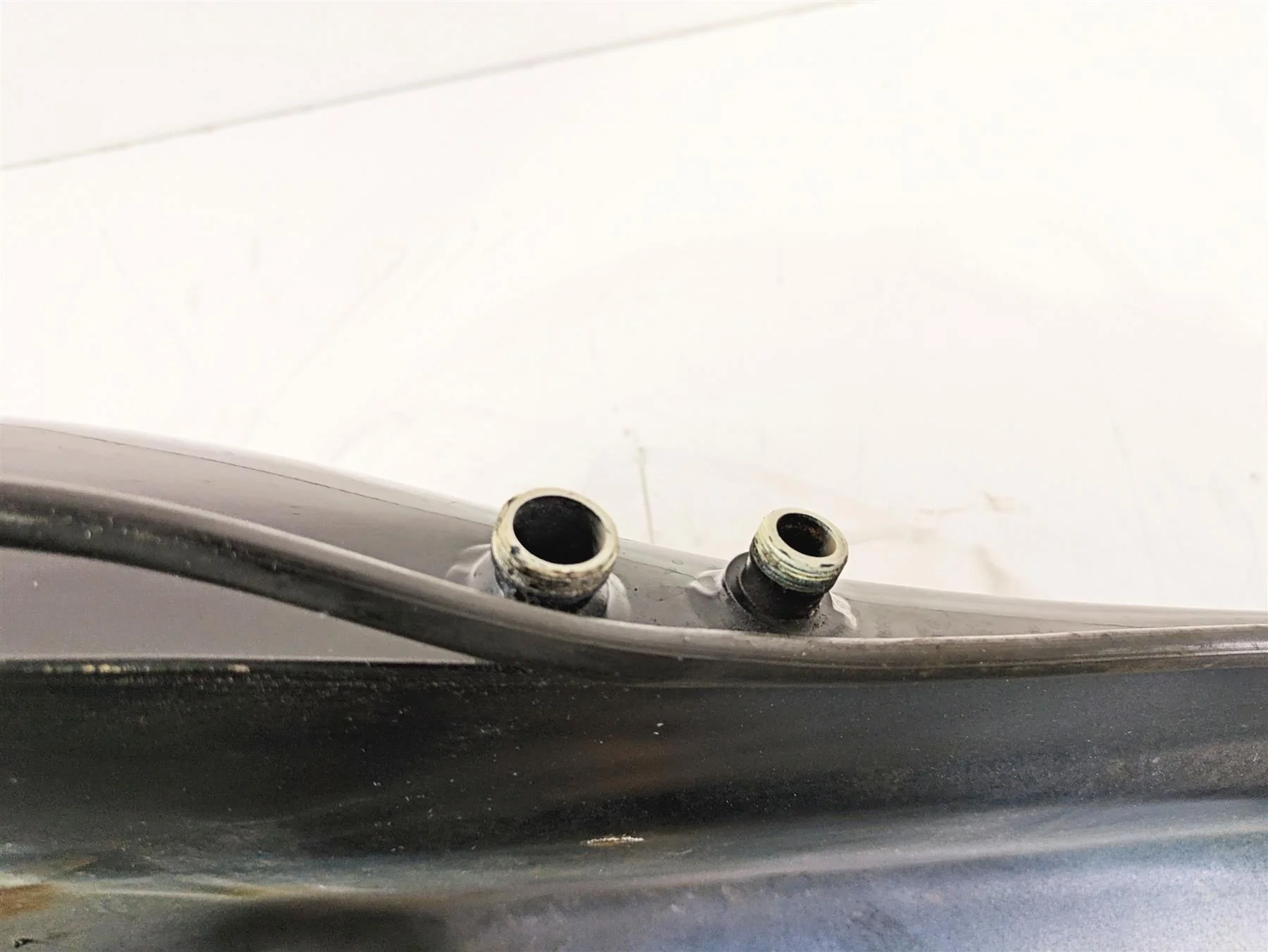 1998 Moto Guzzi California 1100 EV Fuel Gas Petrol Tank - Read GU03100200 - Image 8