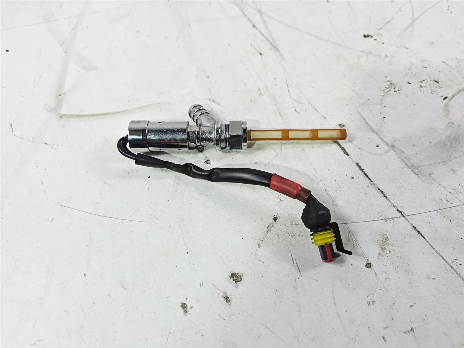 1998 Moto Guzzi California 1100 EV Fuel Gas Petrol Valve Petcock GU03105300 - Image 3