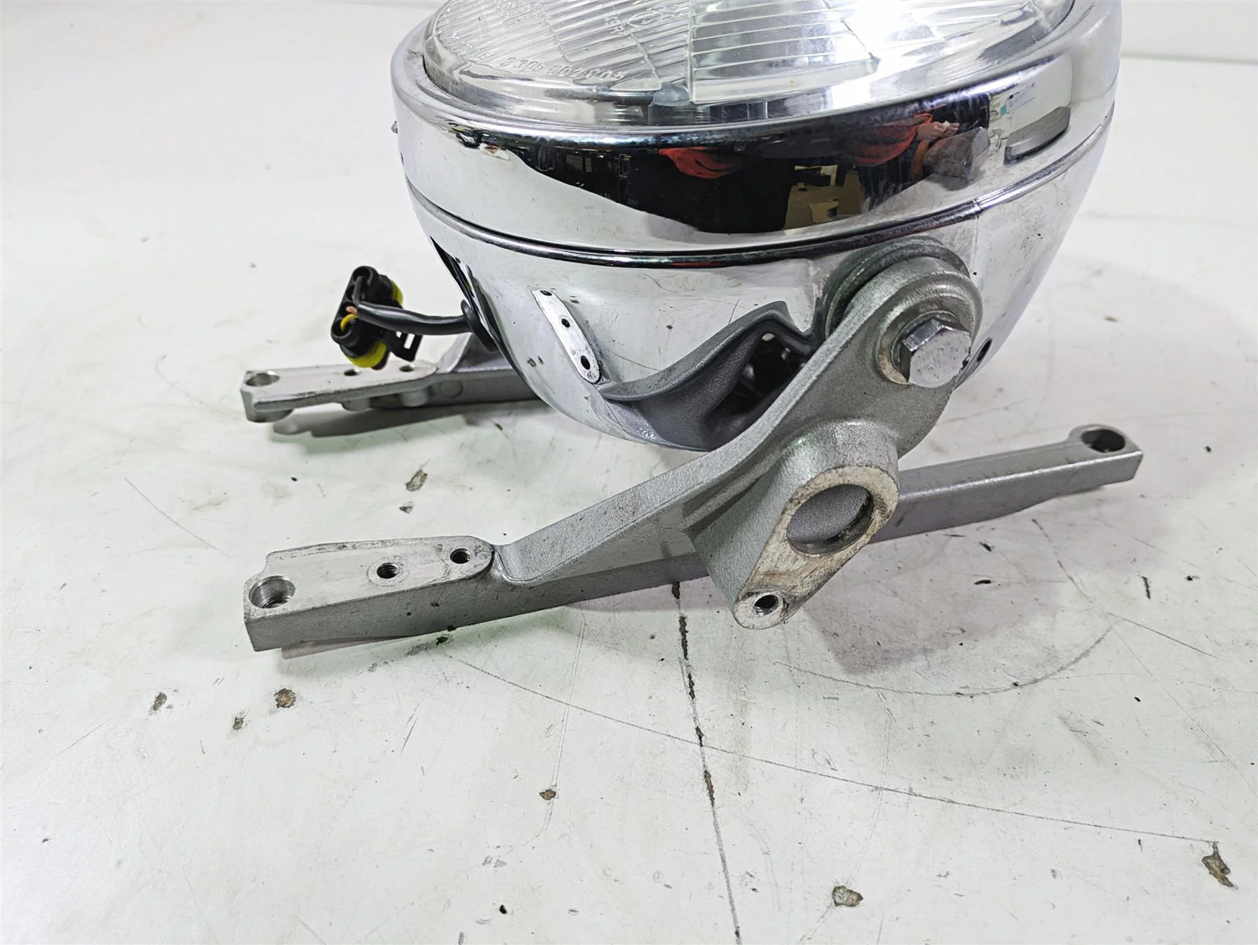 1998 Moto Guzzi California 1100 EV Headlight Head Light & Mounts GU29740530 - Image 10