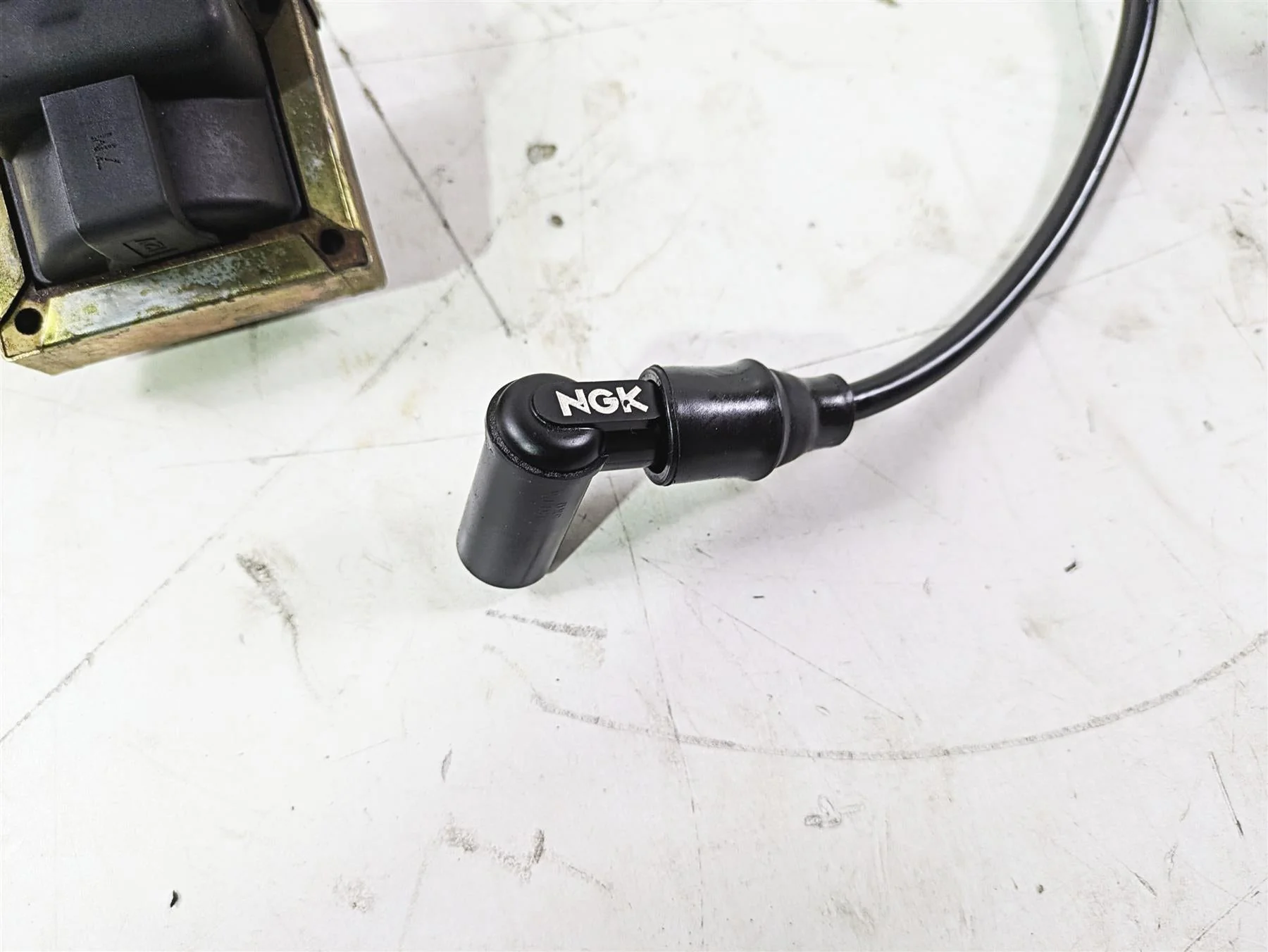 1998 Moto Guzzi California 1100 EV Ignition Coil + Wires & Plugs Set GU30716500 - Image 6