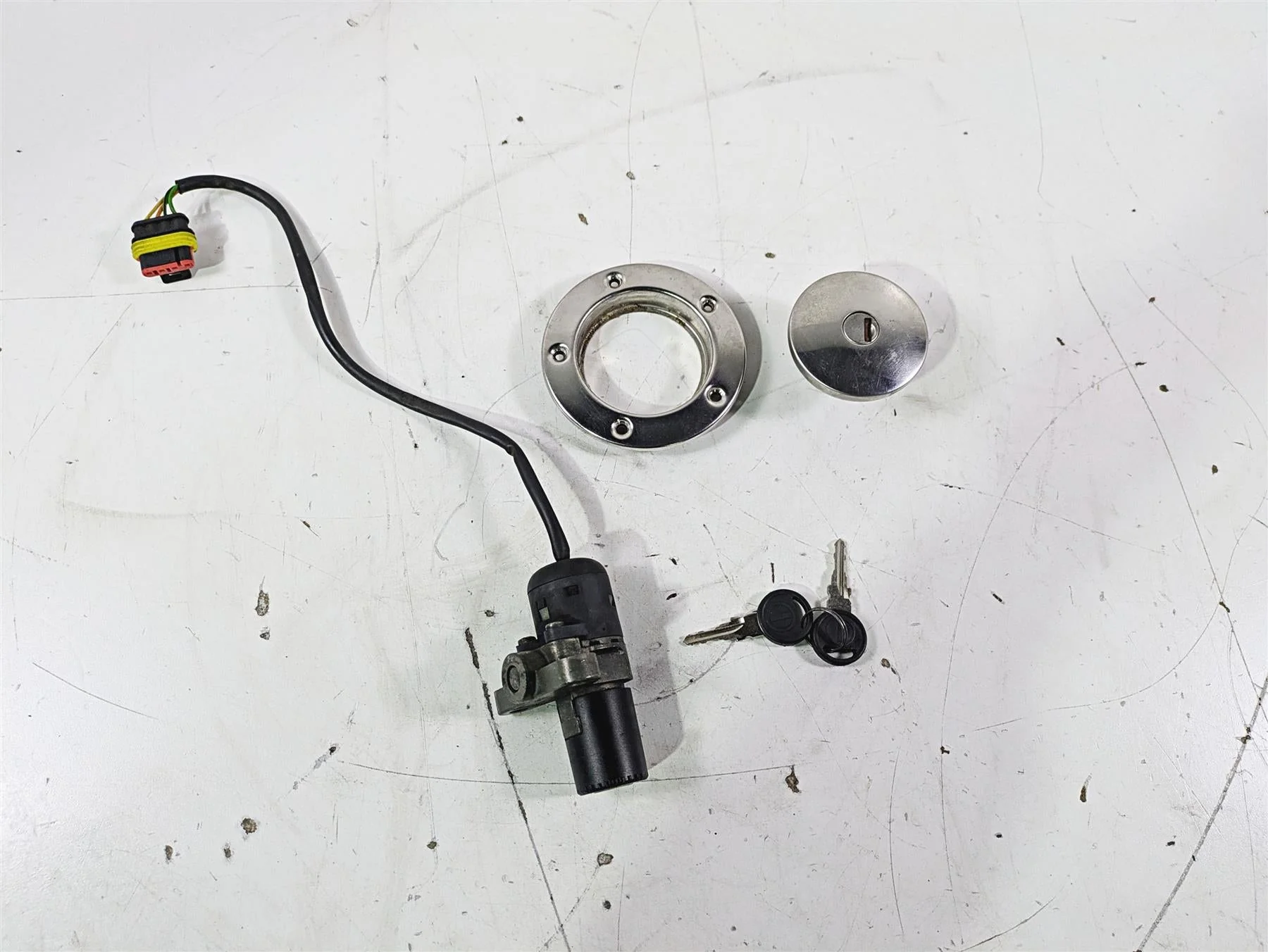 1998 Moto Guzzi California 1100 EV Ignition Switch Key Lock Cap Set GU03736801 - Image 4