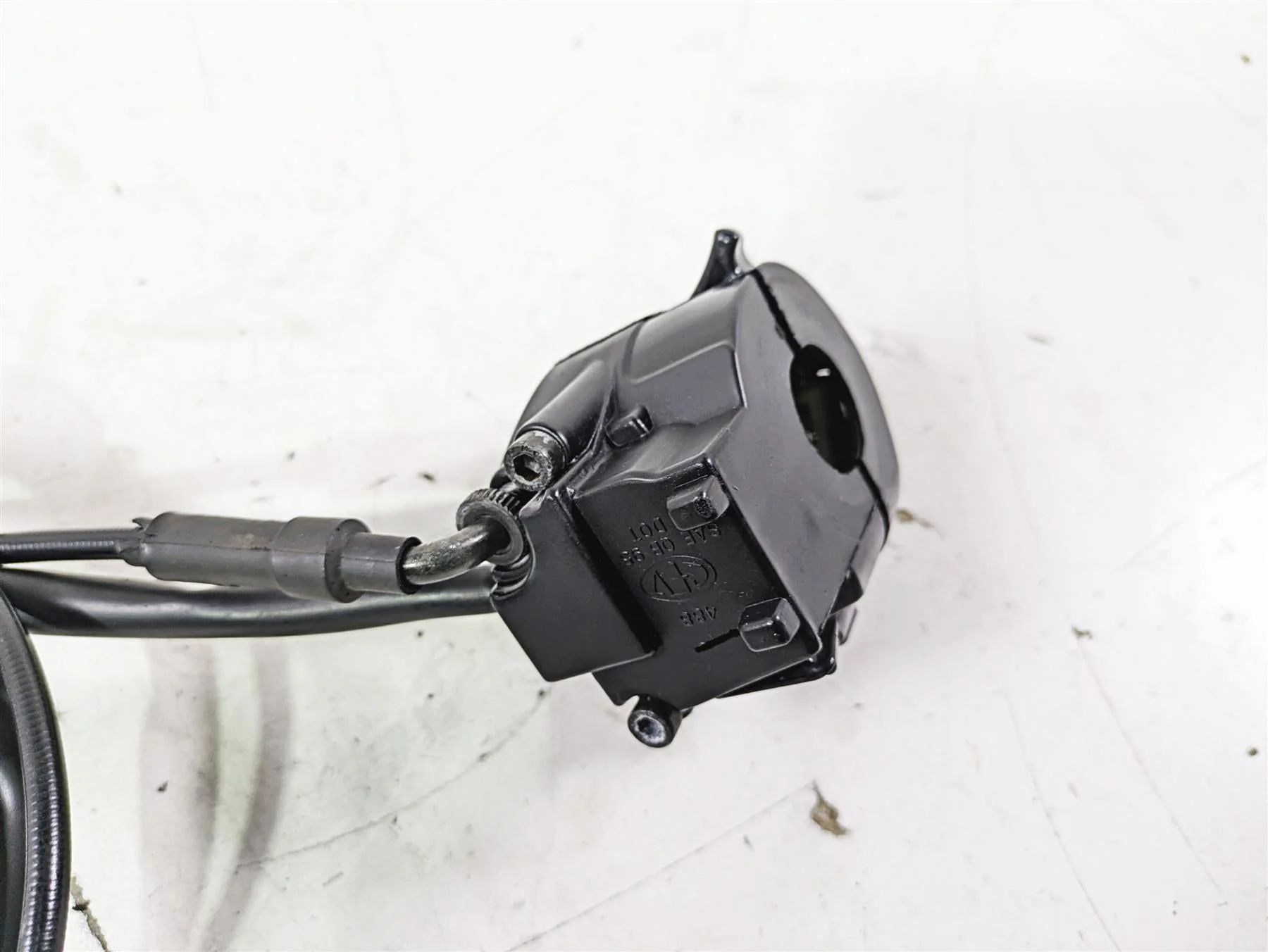 1998 Moto Guzzi California 1100 EV Left Hand Blinker Control Switch GU30738060 - Image 11